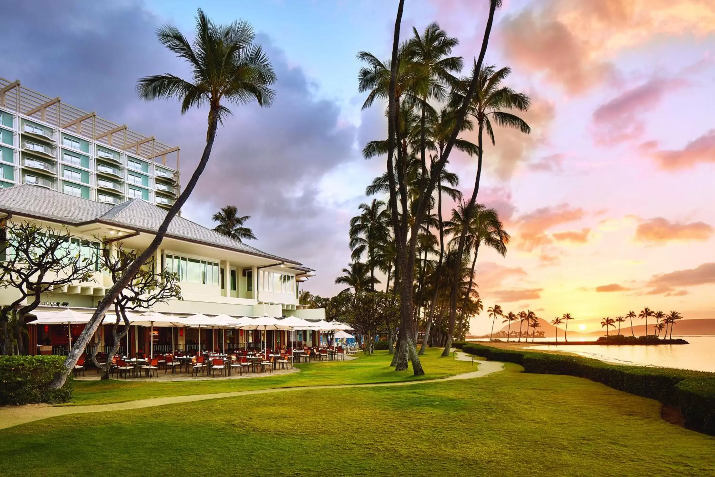 Restaurant/places to eat, Property Building in The Kahala Hotel and Resort
