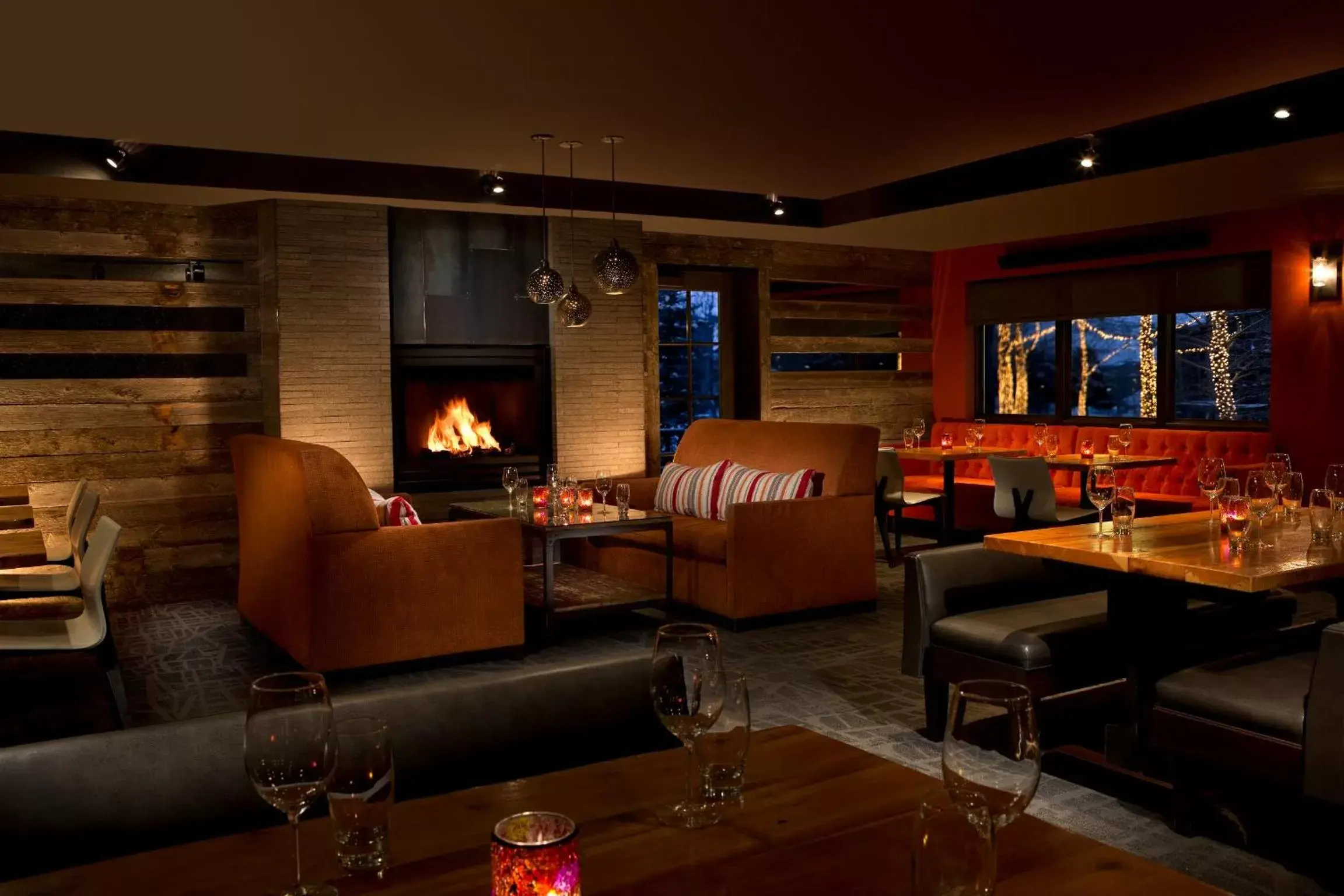 Restaurant/places to eat, Lounge/Bar in Teton Mountain Lodge and Spa, a Noble House Resort