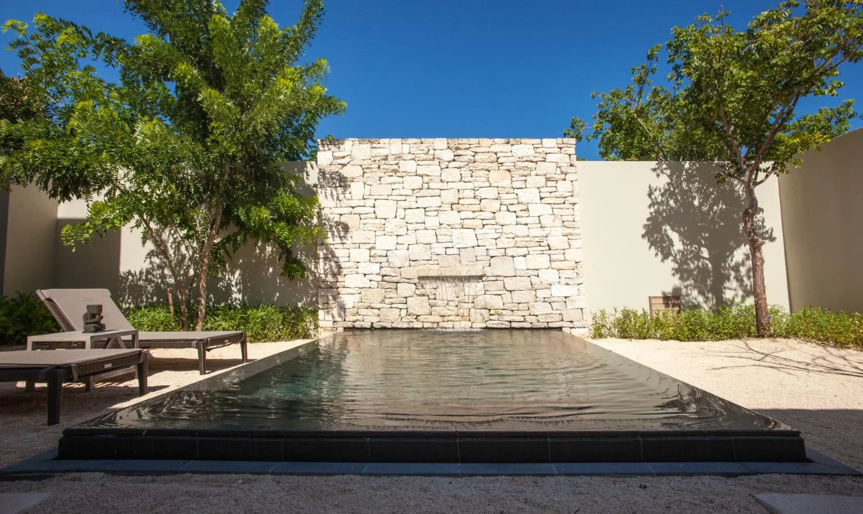 Swimming pool, Patio/Outdoor Area in Nizuc Resort & Spa