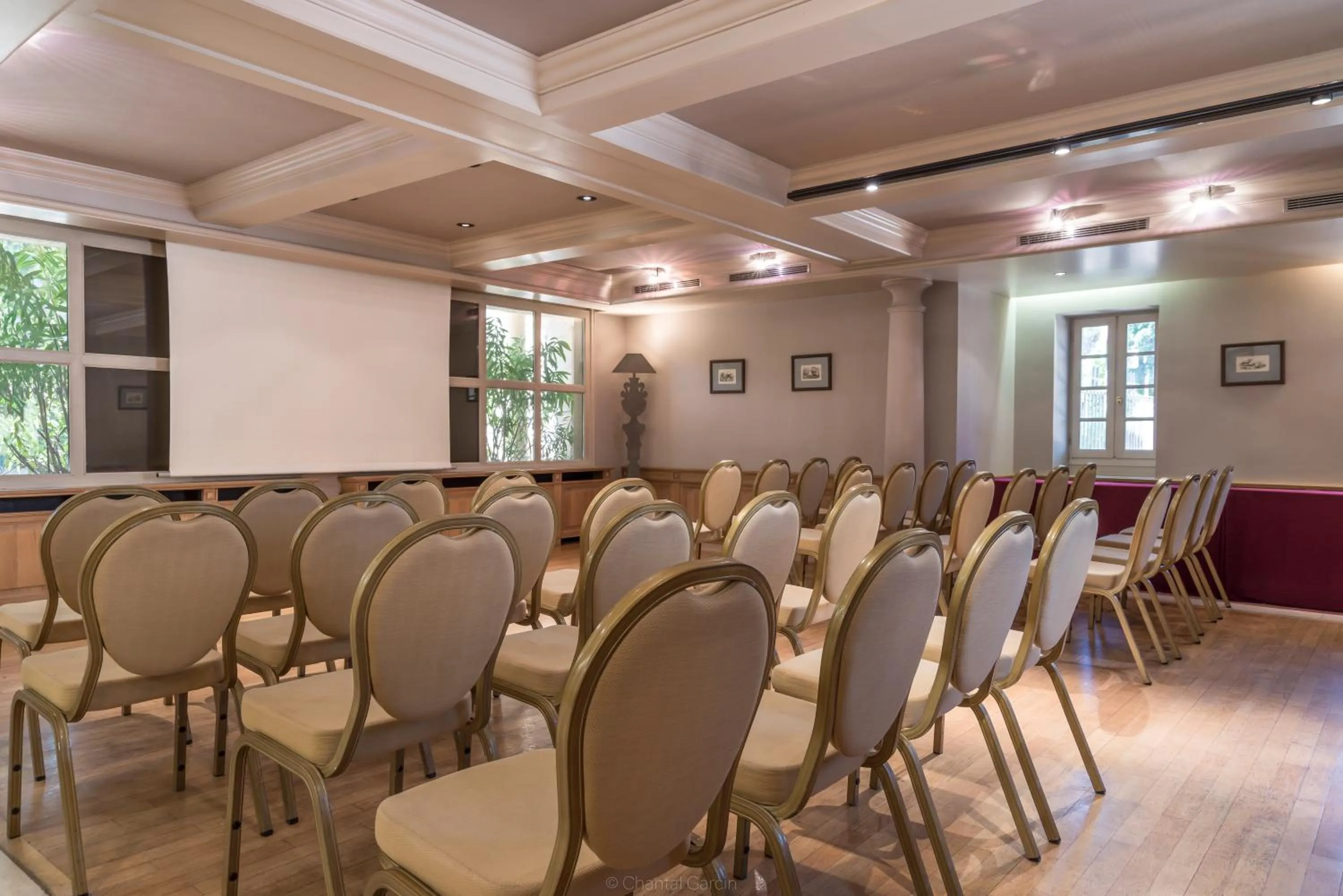 Property building in Hôtel la Magnaneraie