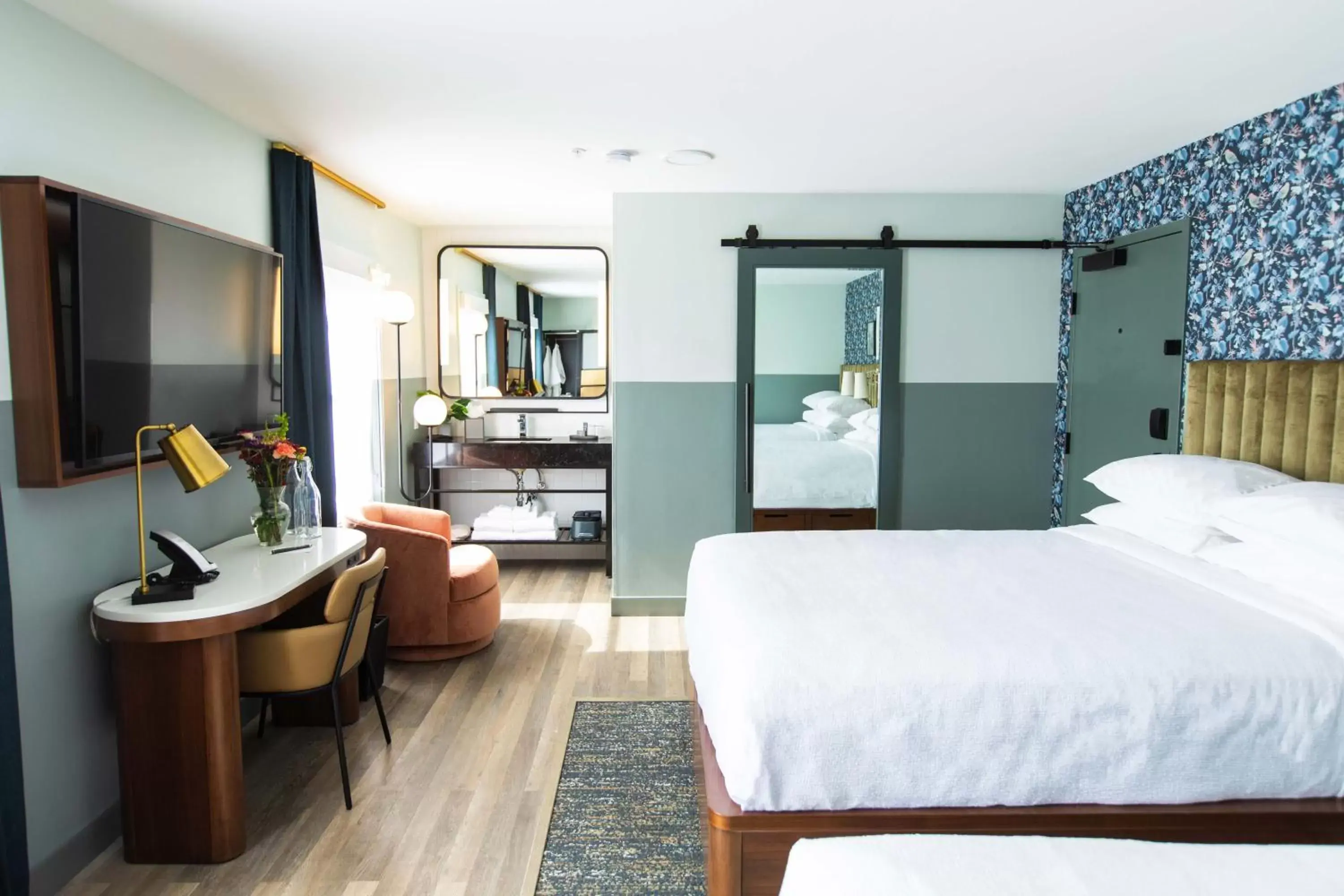Bedroom, Bed in voco The Darwin - Atlanta Midtown by IHG Bedroom, Bed in voco The Darwin - Atlanta Midtown by IHG