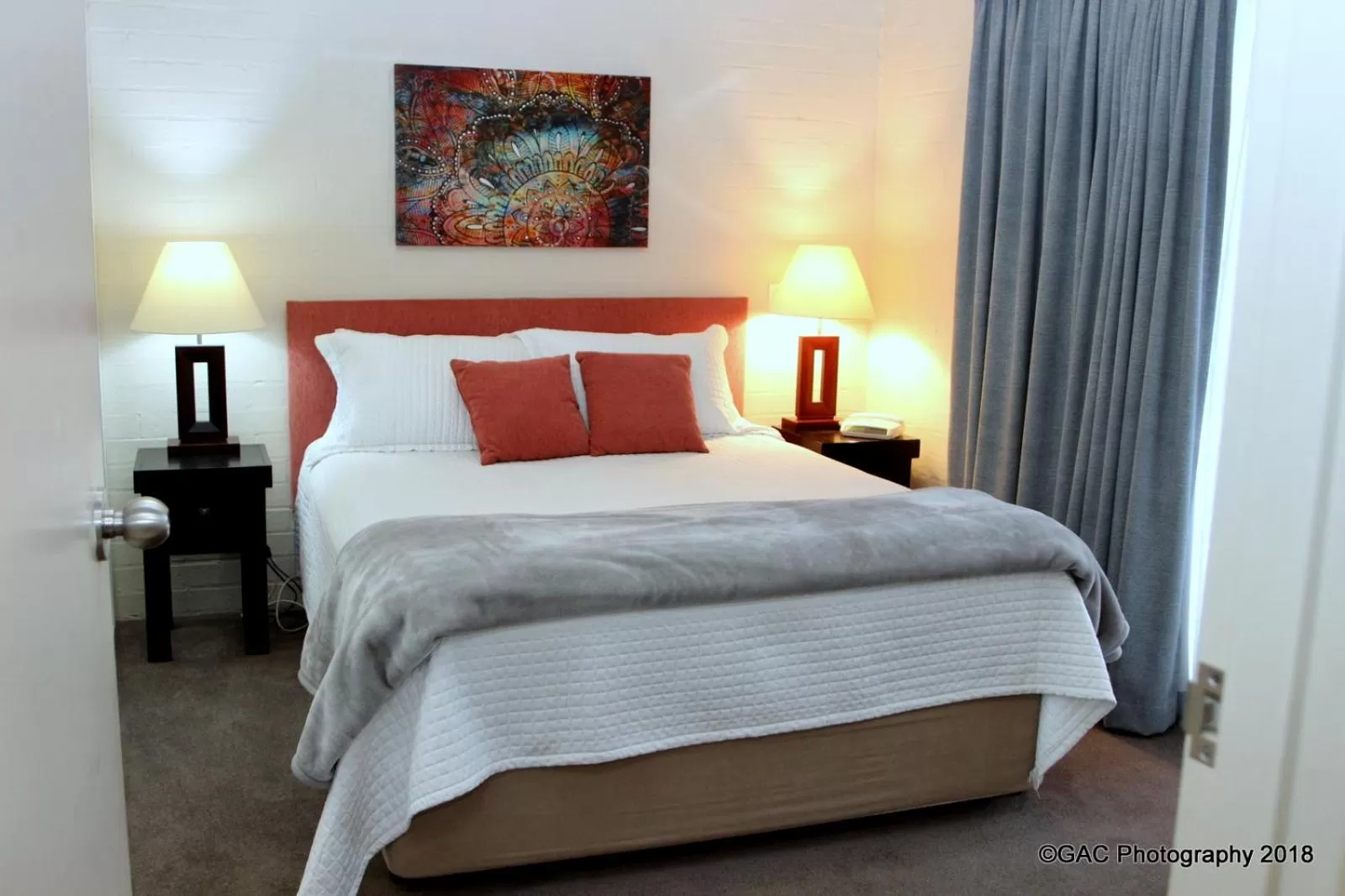 Bed in Mollymook Cove Apartments