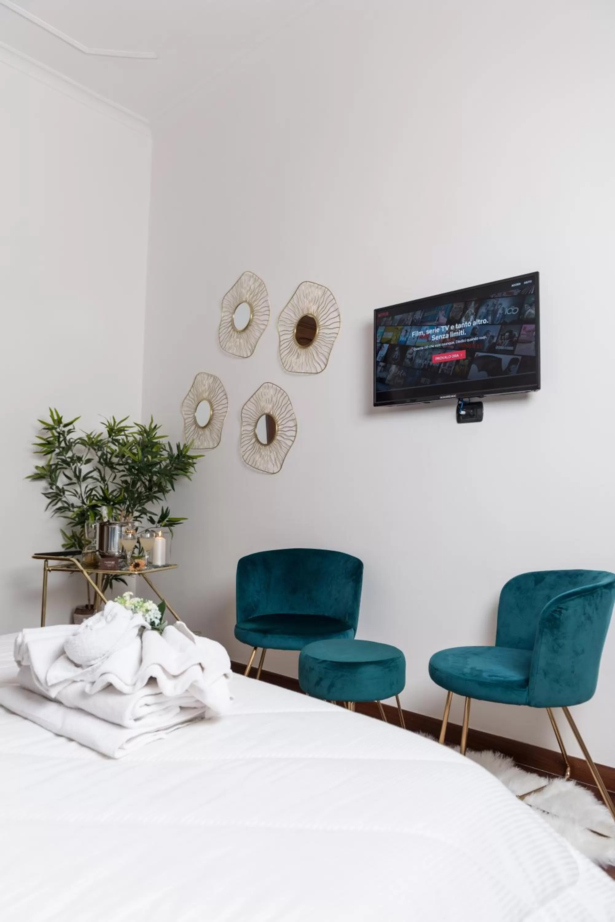 Bedroom, Bed in Suite room