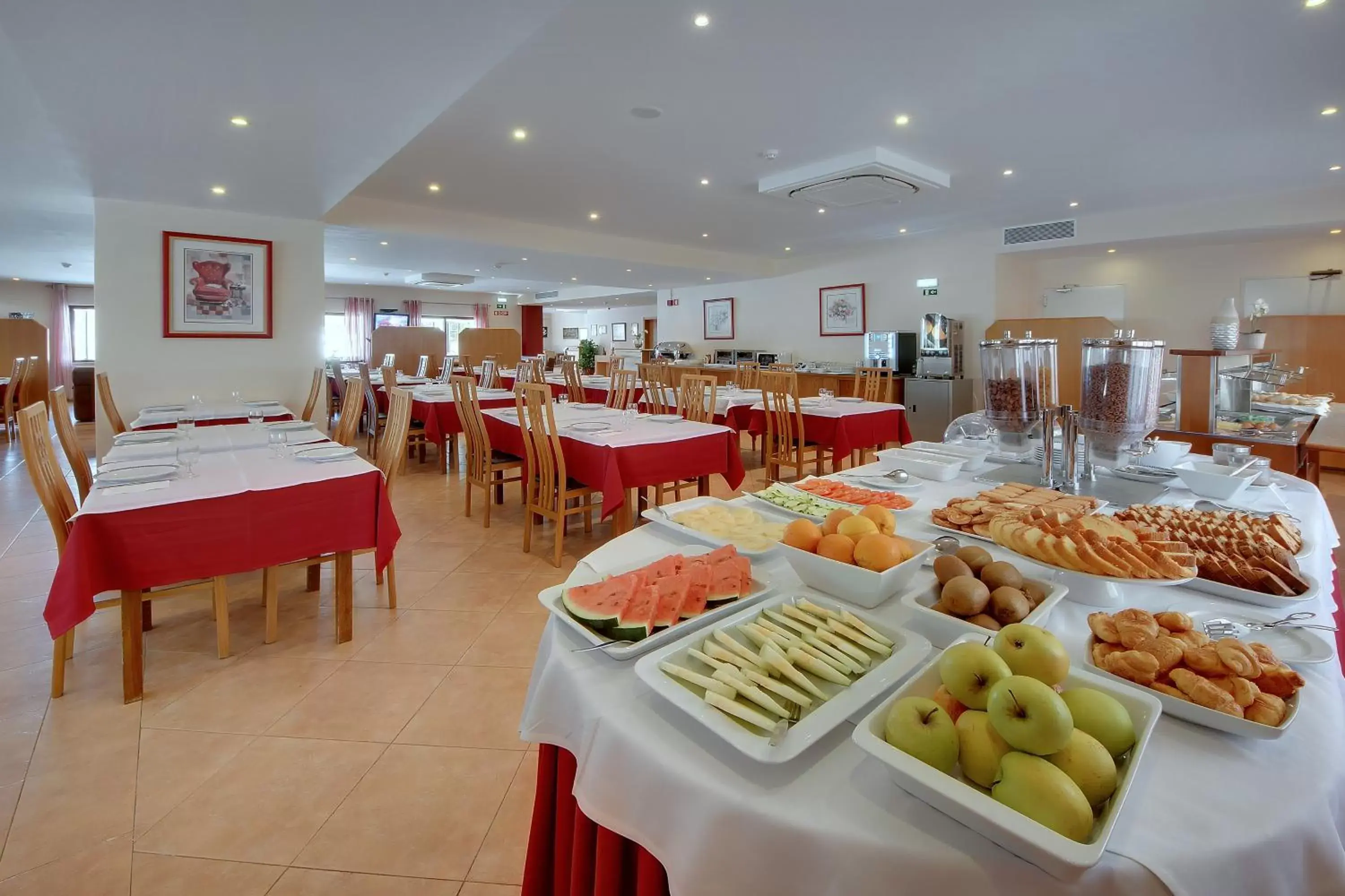 Restaurant/Places to Eat in Hotel Alba