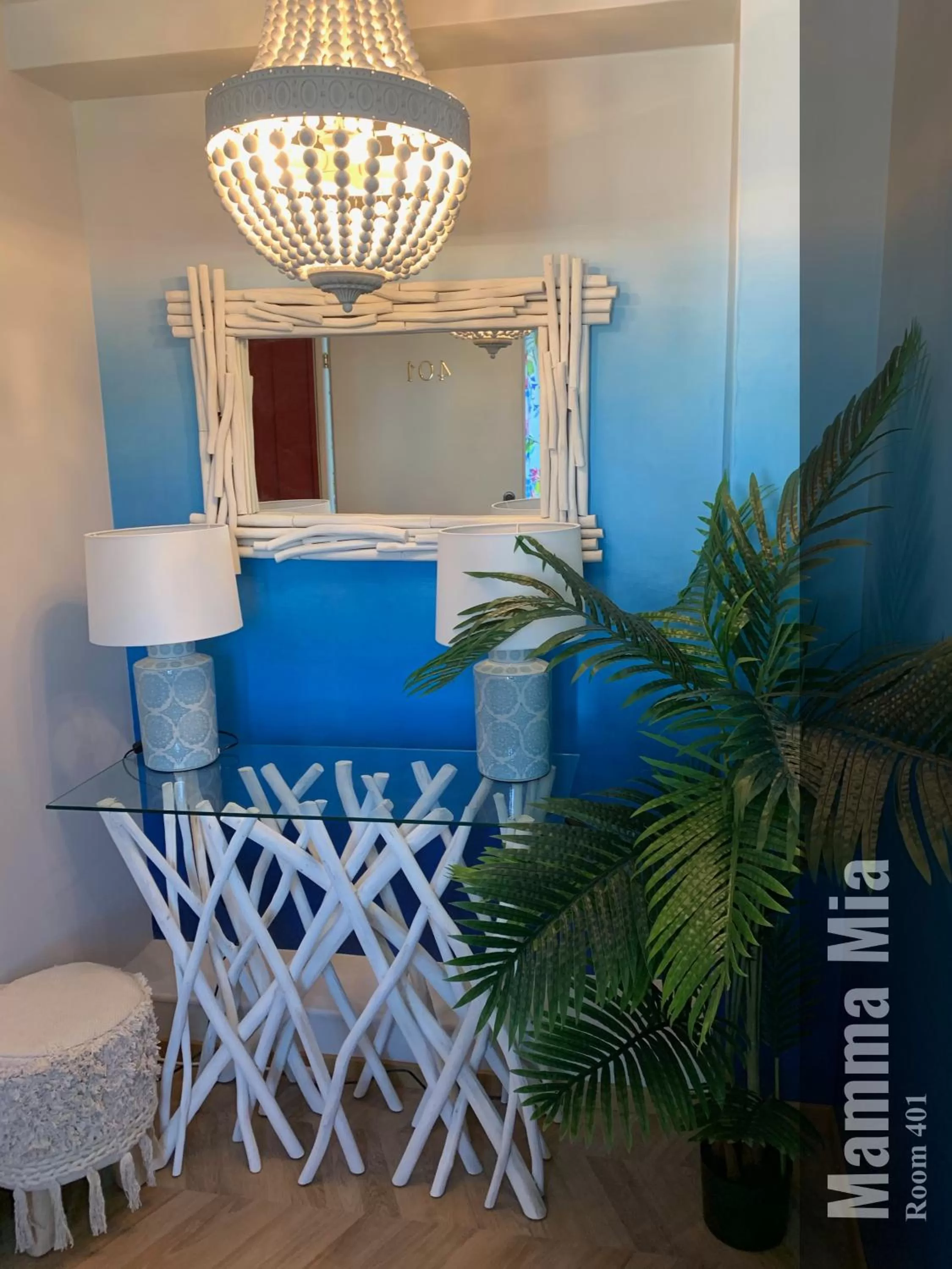 Living room in The Henry Self Check-In Guesthouse