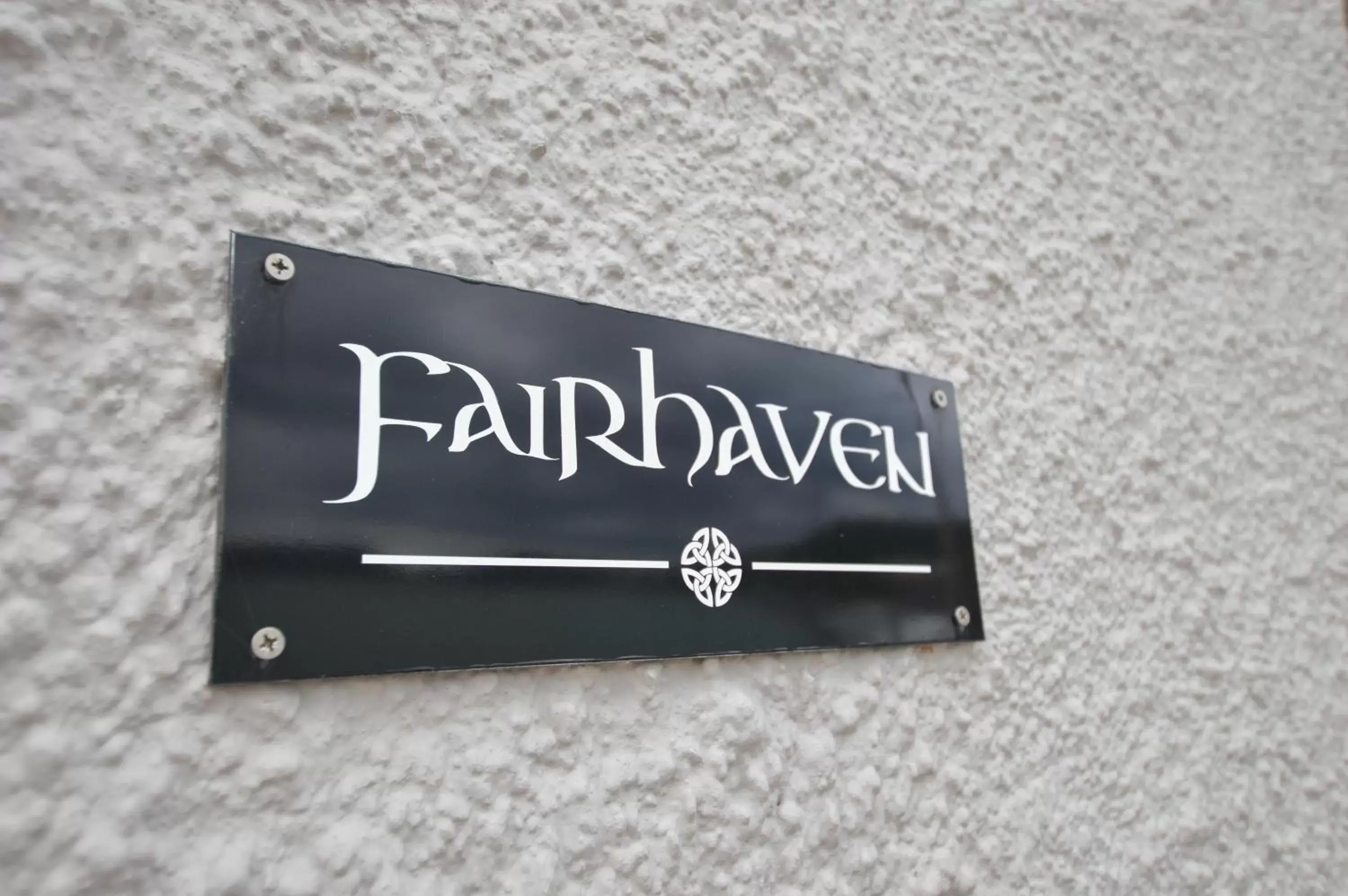 Text overlay in Fairhaven, Oban Town Centre