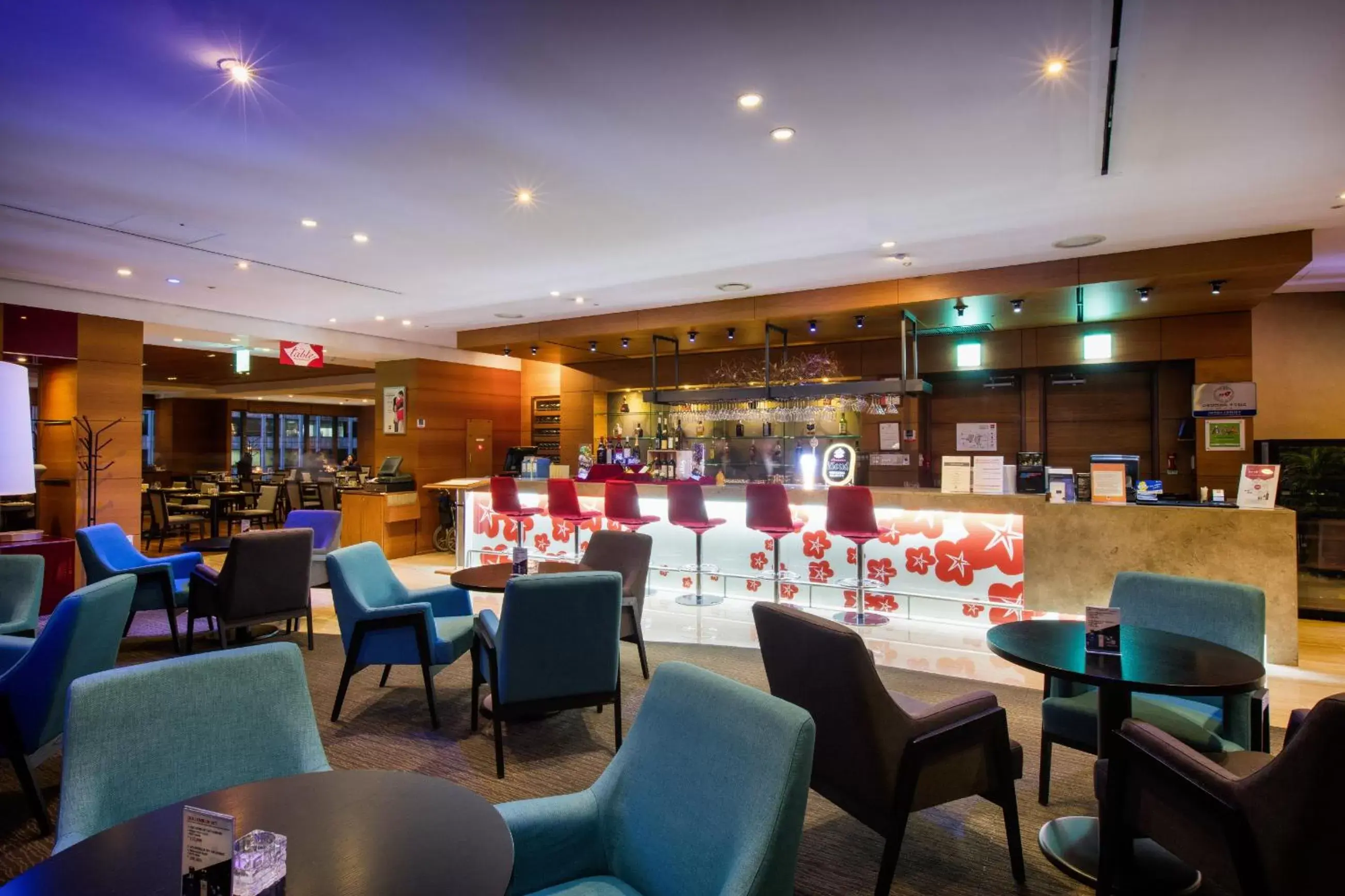 Lounge or bar, Restaurant/Places to Eat in Ibis Ambassador Myeongdong