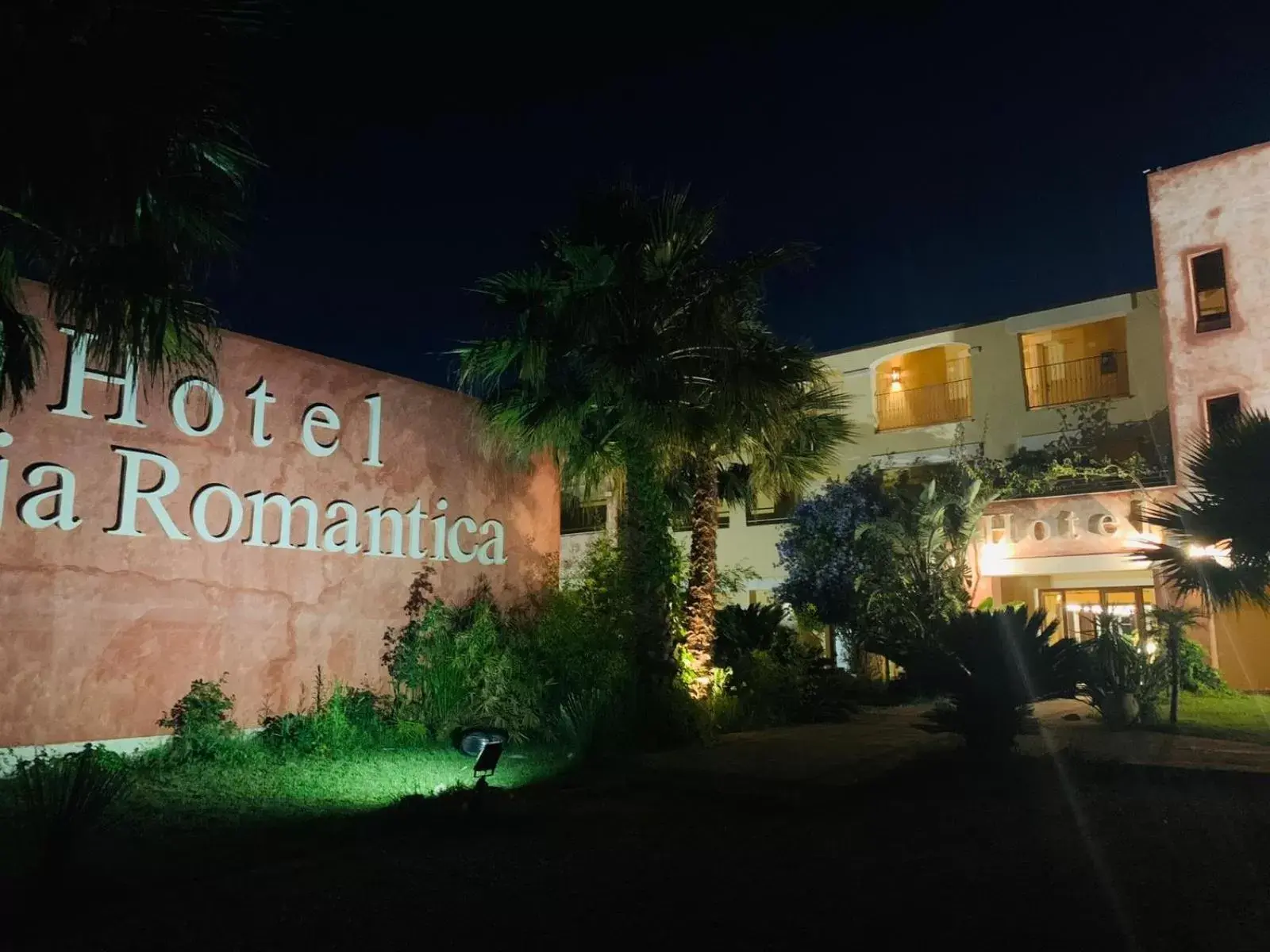 Property building in Hotel Baja Romantica