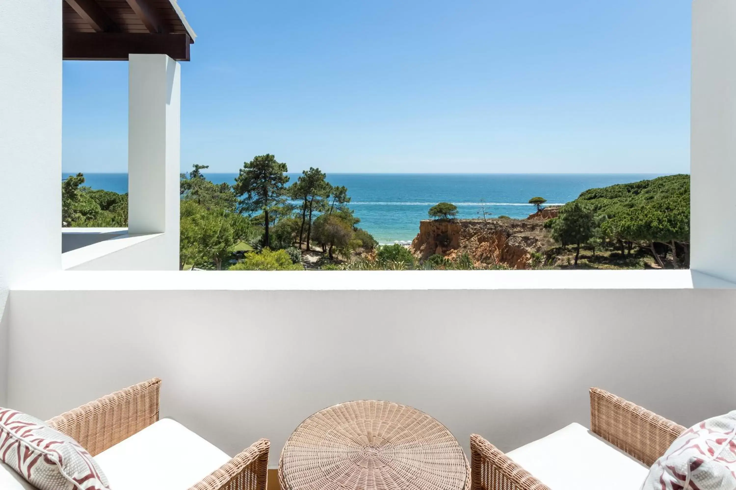 Photo of the whole room, Sea View in Pine Cliffs Hotel, a Luxury Collection Resort, Algarve