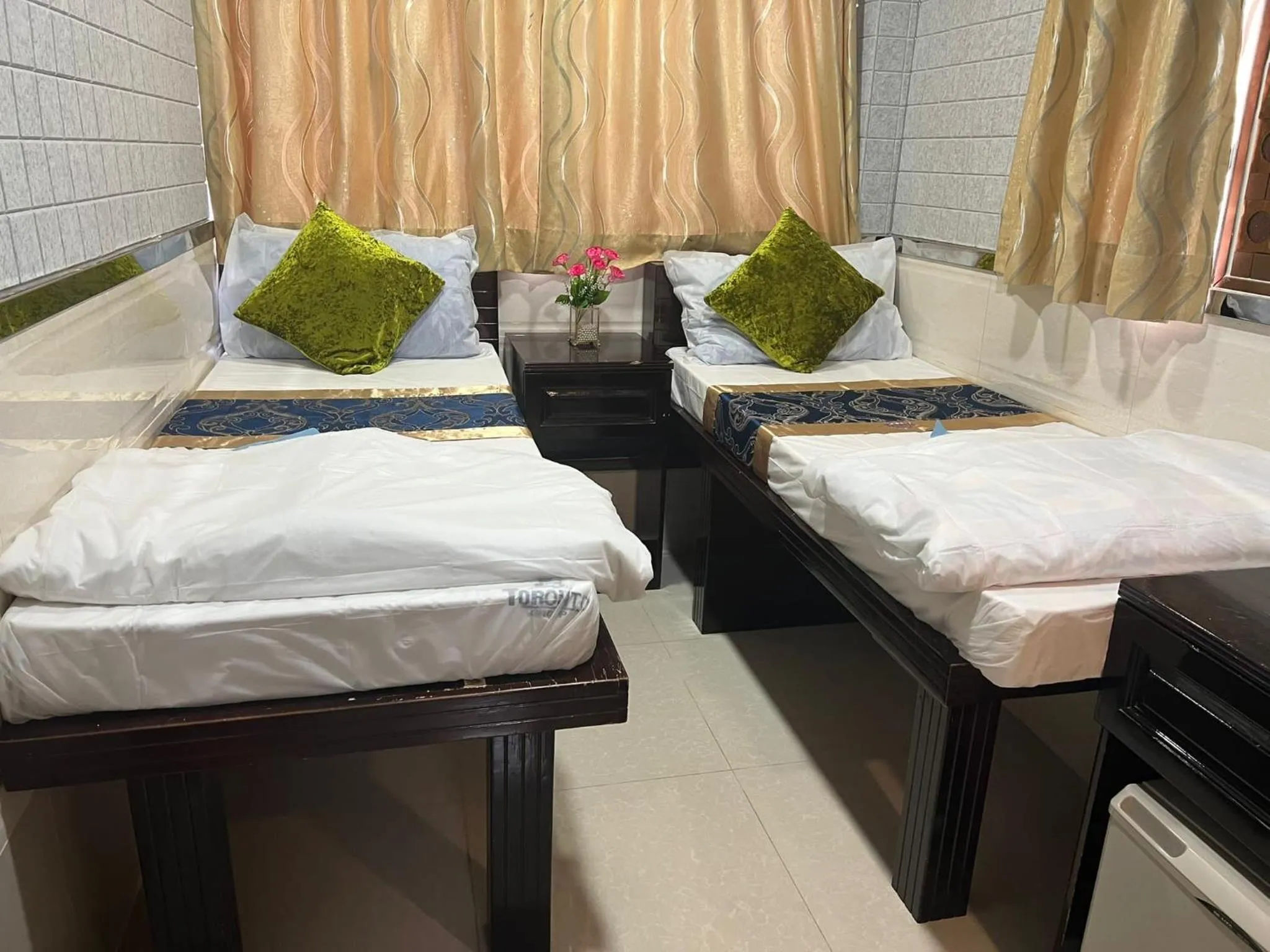 Bed in Temple Street Hotel