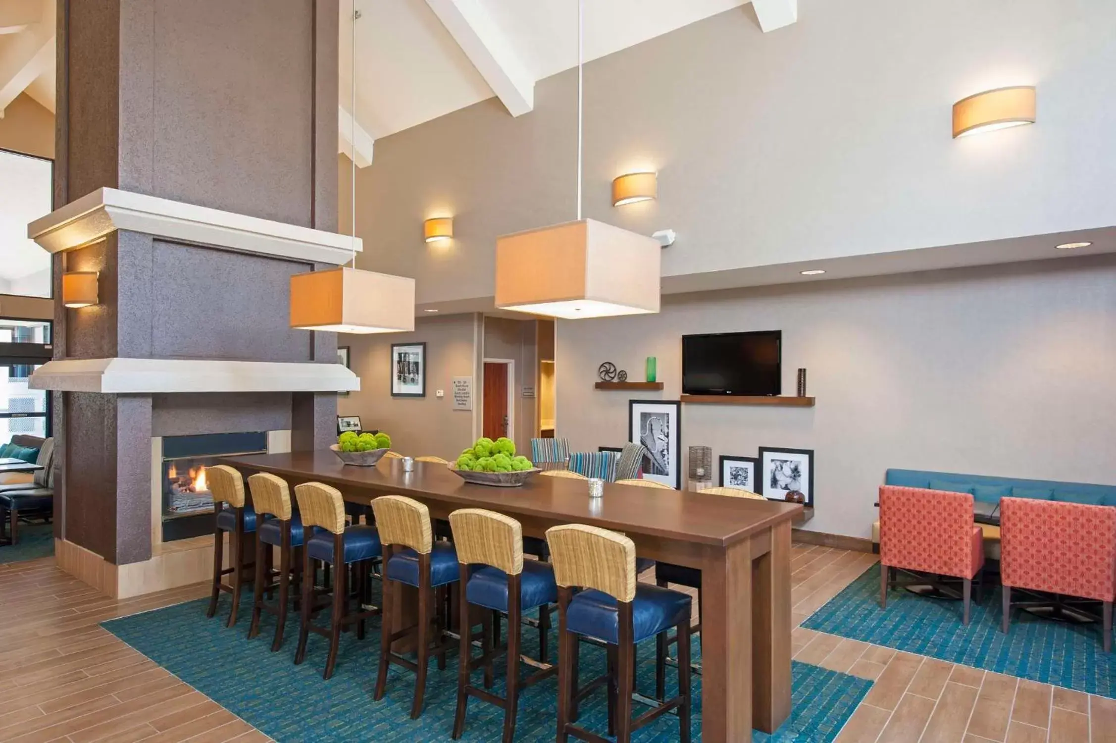 Lobby or reception in Hampton Inn & Suites South Bend