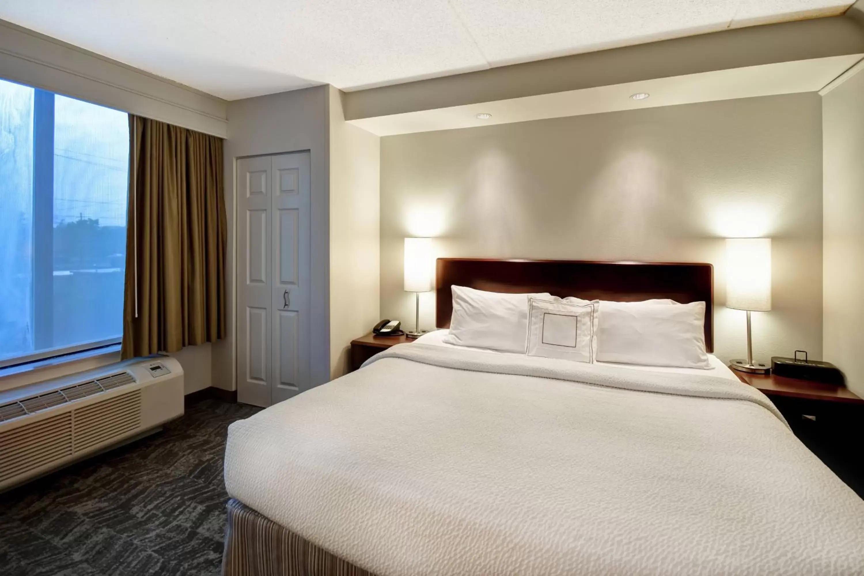 Photo of the whole room, Bed in SpringHill Suites Louisville Airport