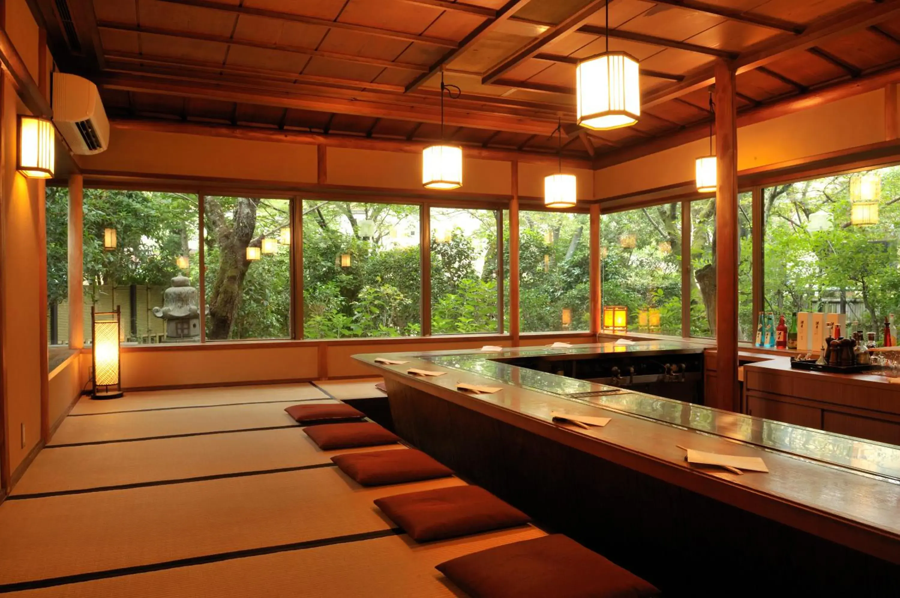 Restaurant/places to eat in Hanayashiki Ukifune-en Restaurant/places to eat in Hanayashiki Ukifune-en