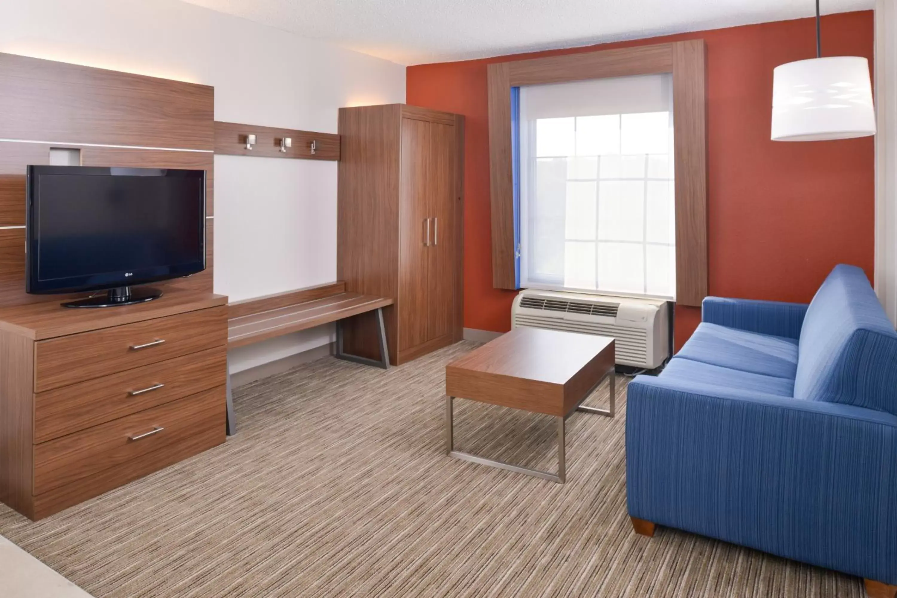Photo of the whole room, TV/Entertainment Center in Holiday Inn Express Towson- Baltimore North, an IHG Hotel