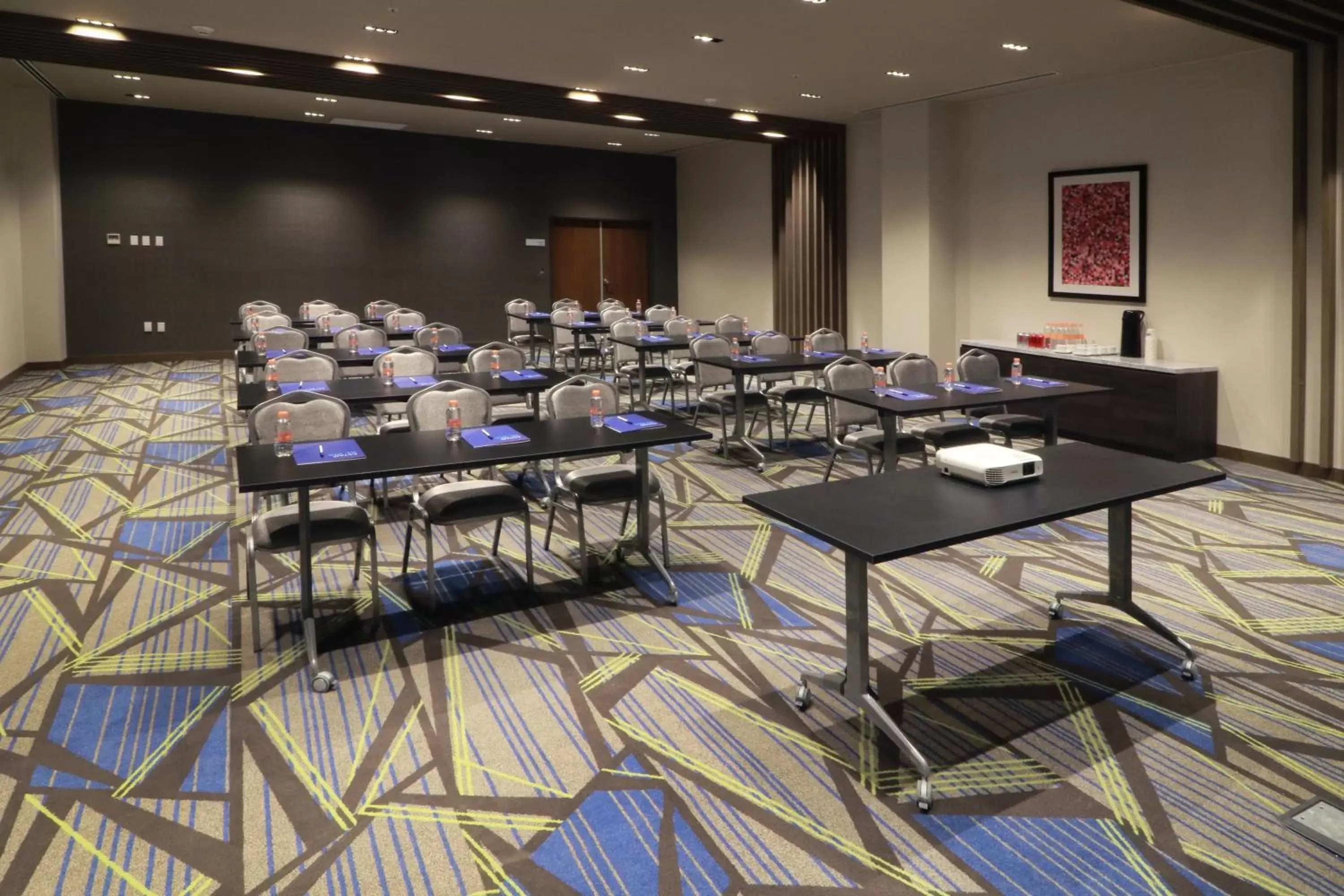 Business facilities in Holiday Inn Express - Monterrey - Fundidora, an IHG Hotel