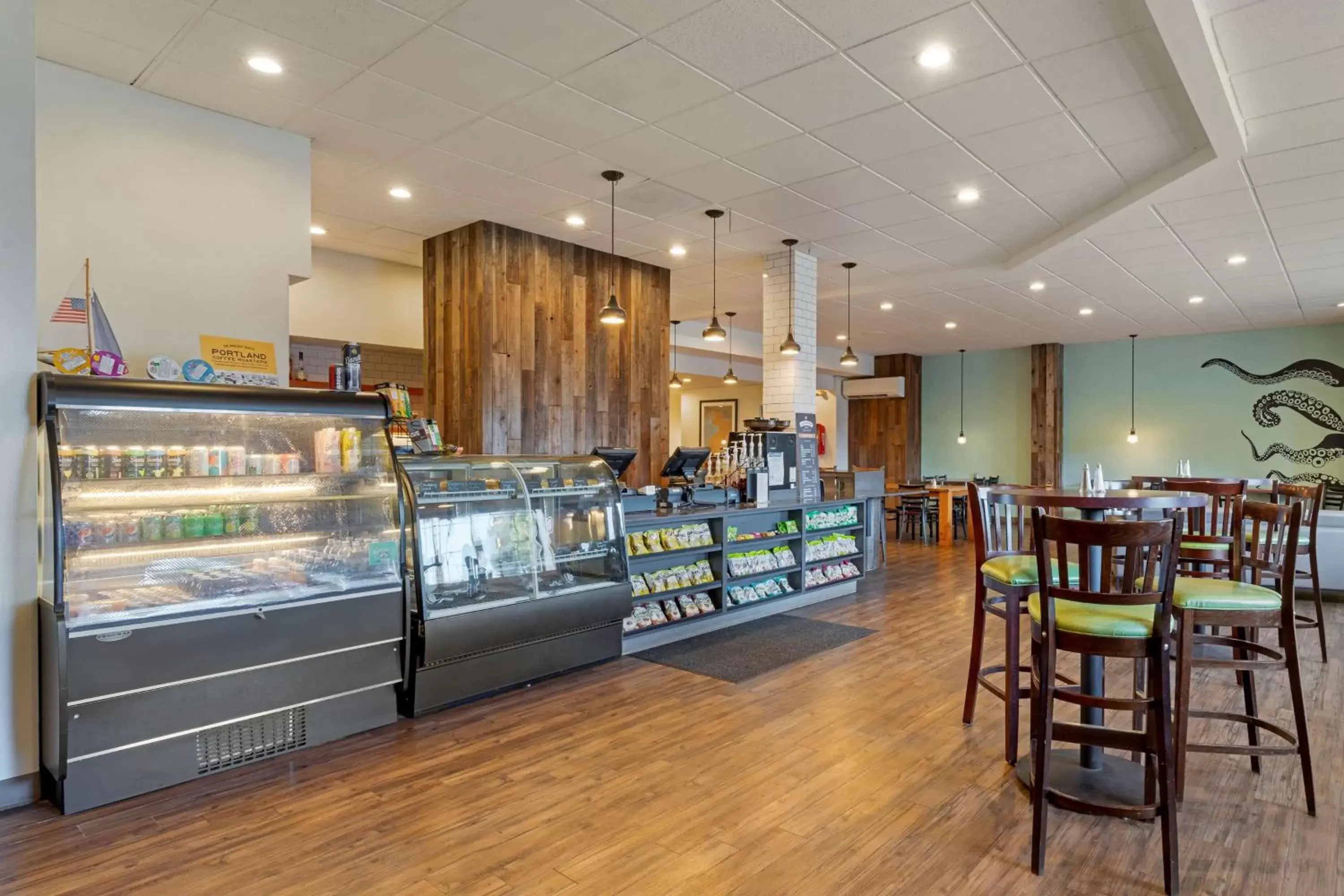 Breakfast in Best Western Plus Ocean View Resort Breakfast in Best Western Plus Ocean View Resort