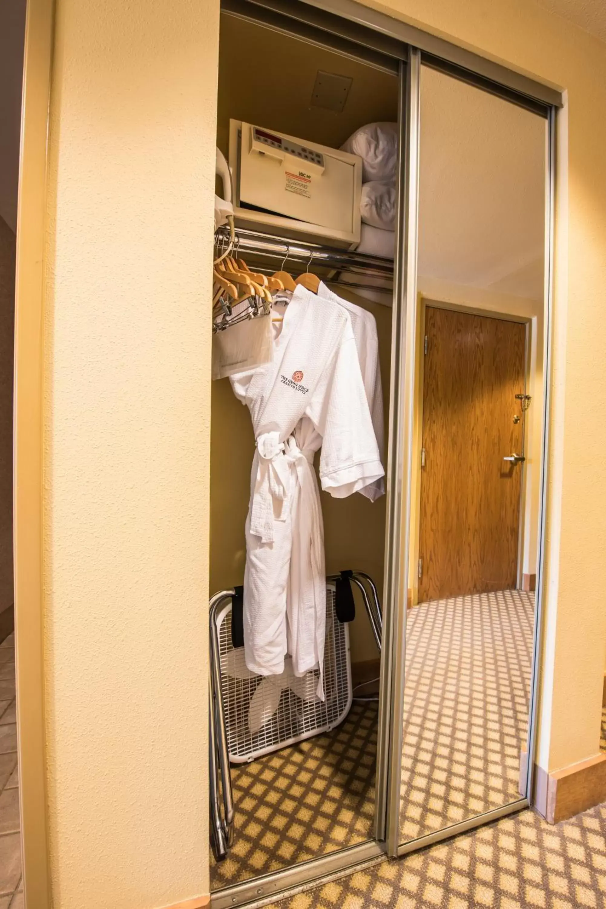 Photo of the whole room, Bathroom in The Grand Lodge Hotel and Suites