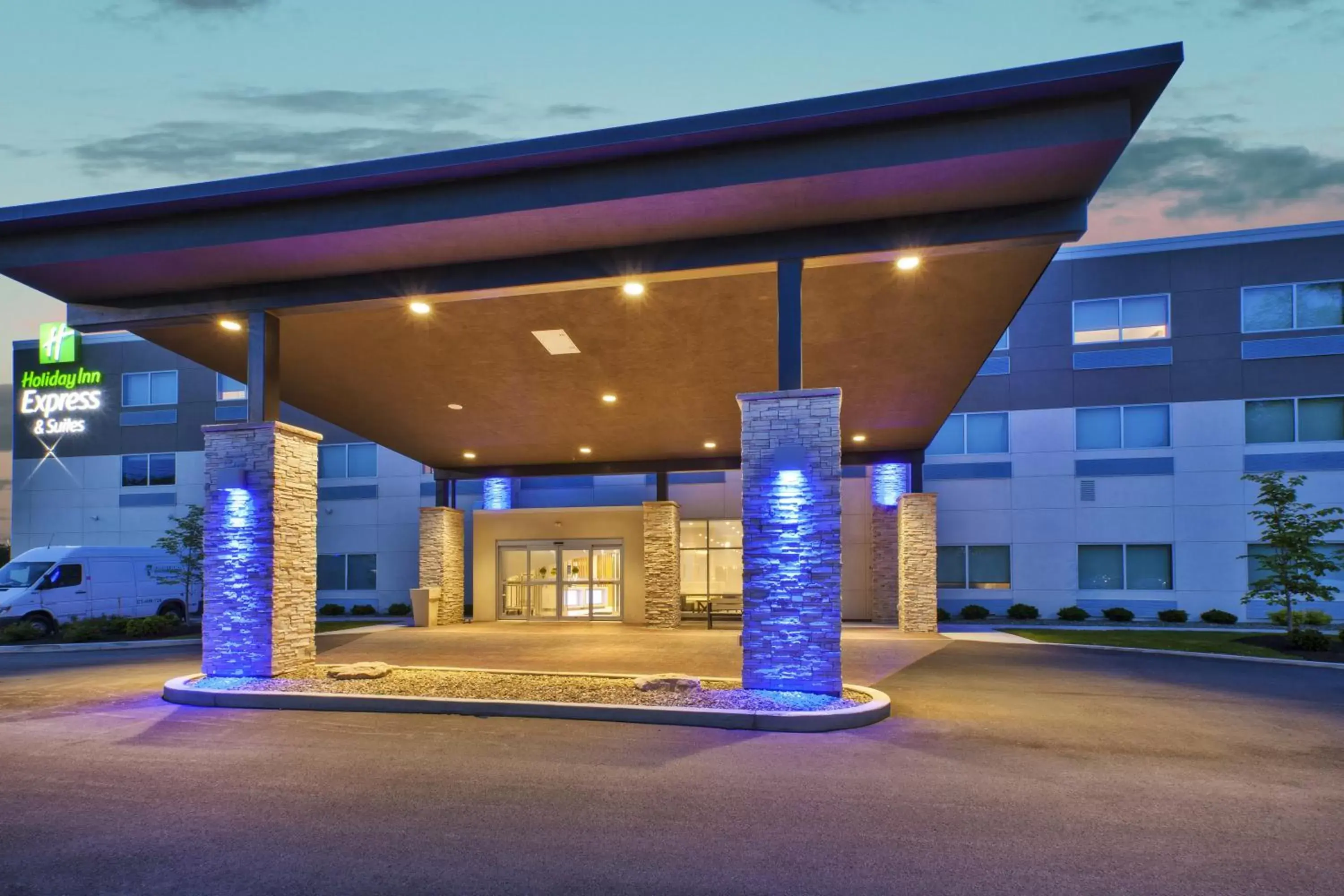 Property Building in Holiday Inn Express & Suites New Castle, an IHG Hotel