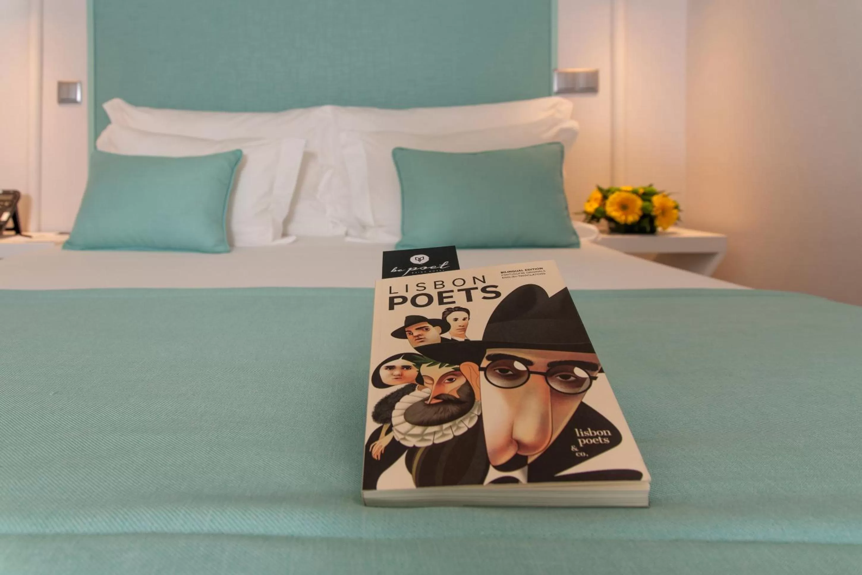 Bed in Be Poet Baixa Hotel