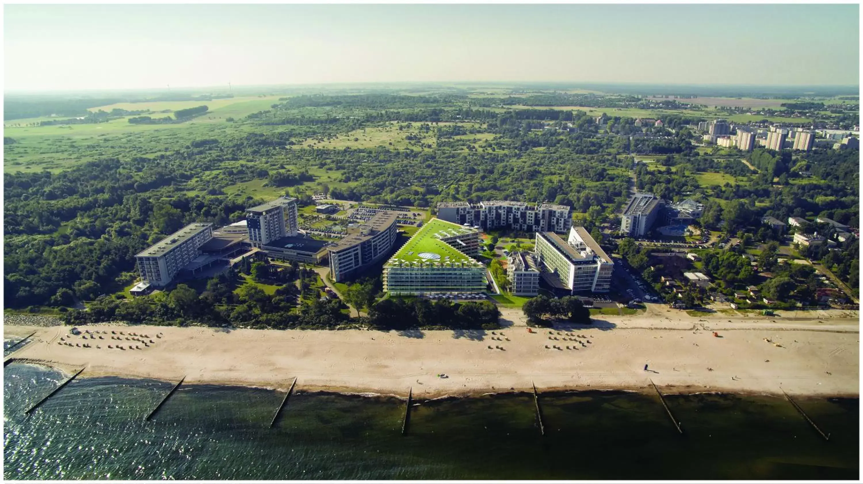 Property building, Bird's-eye View in Seaside Park Hotel