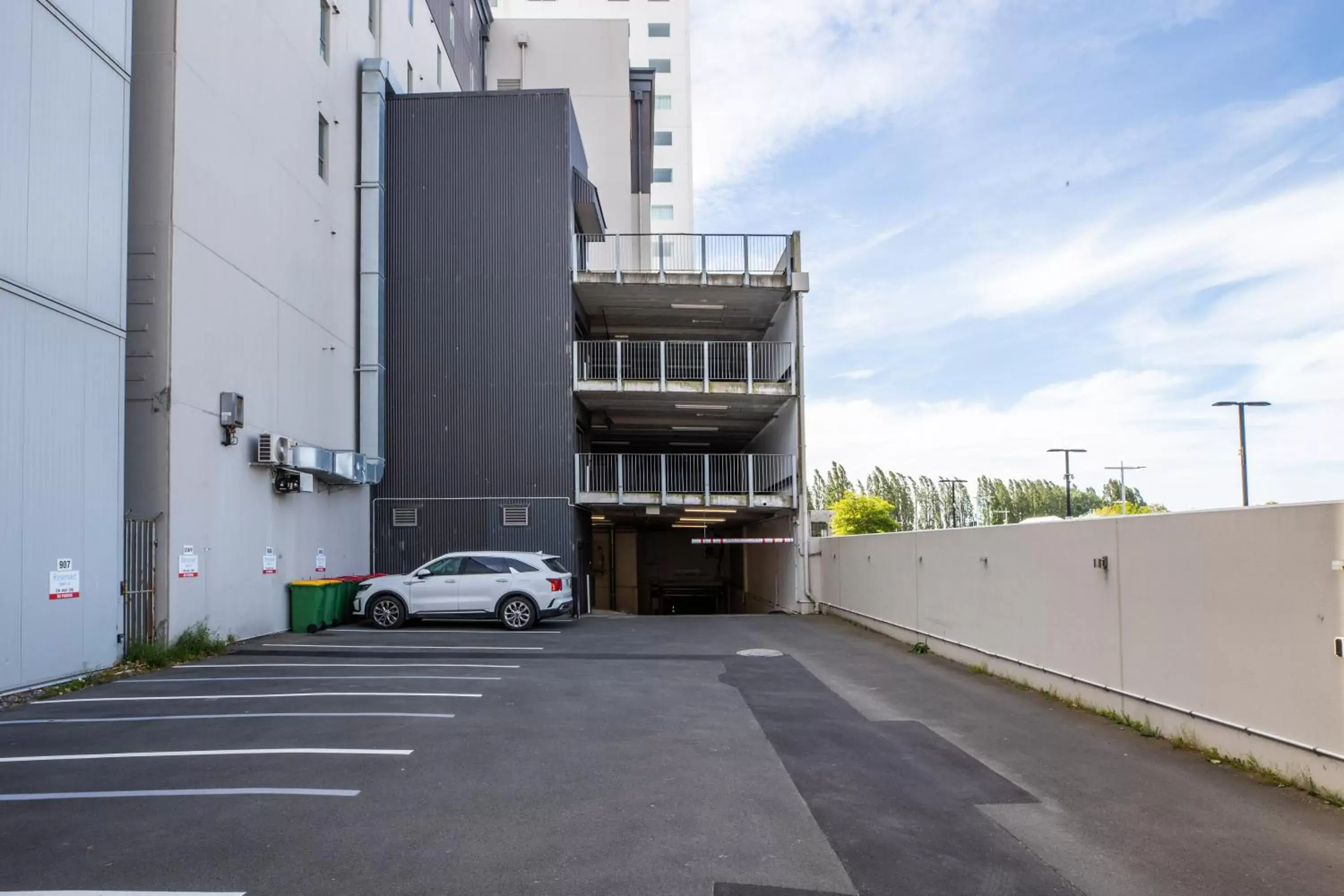 Parking, Property Building in Hotel 115