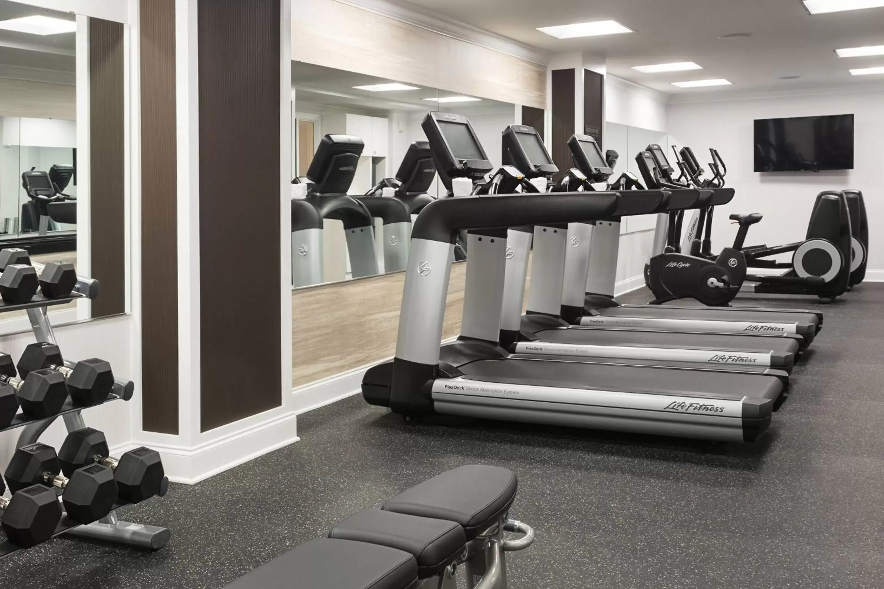 Fitness centre/facilities, Fitness Center/Facilities in Hotel LeVeque, Autograph Collection