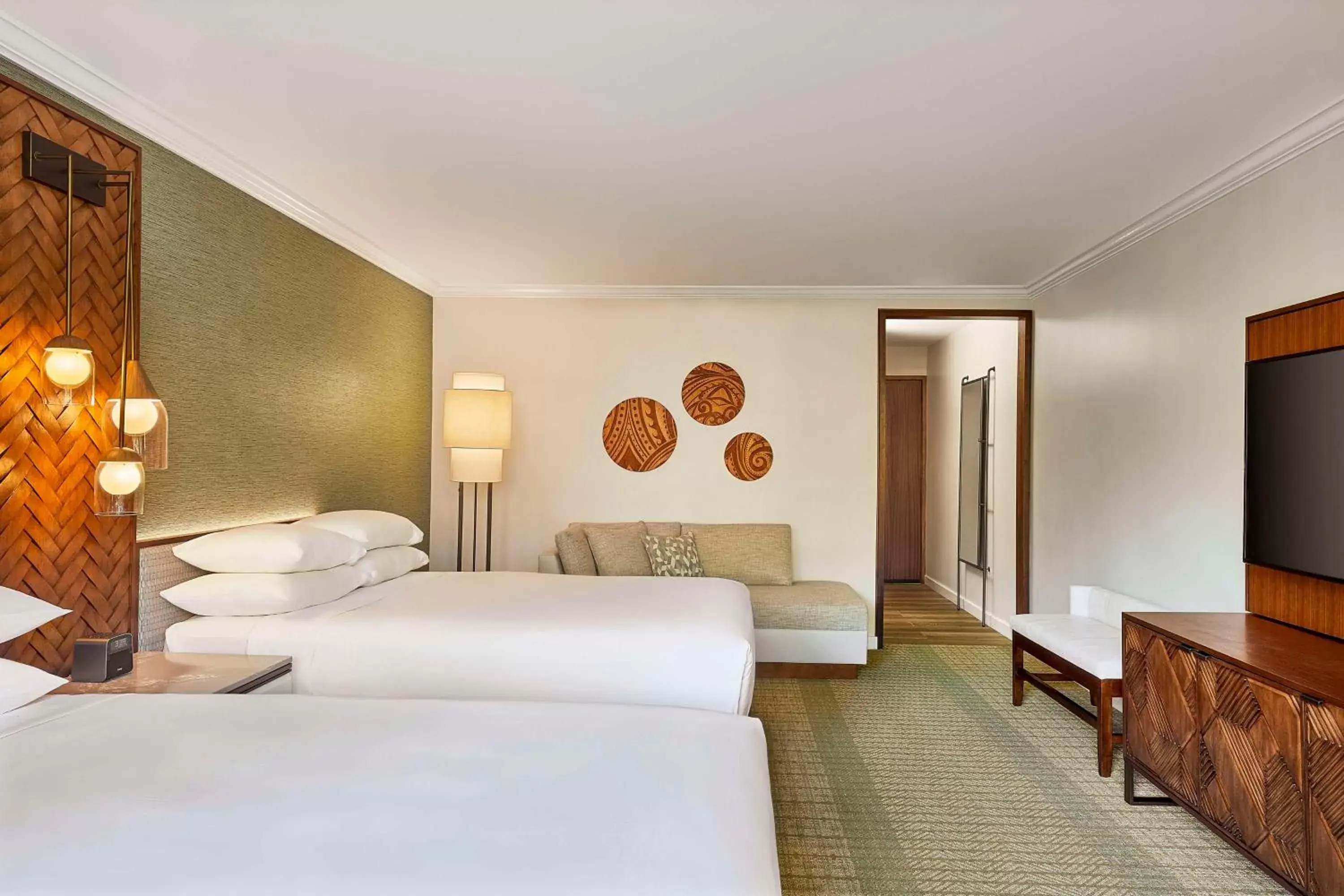 Bedroom, Bed in Hyatt Regency Maui Resort & Spa