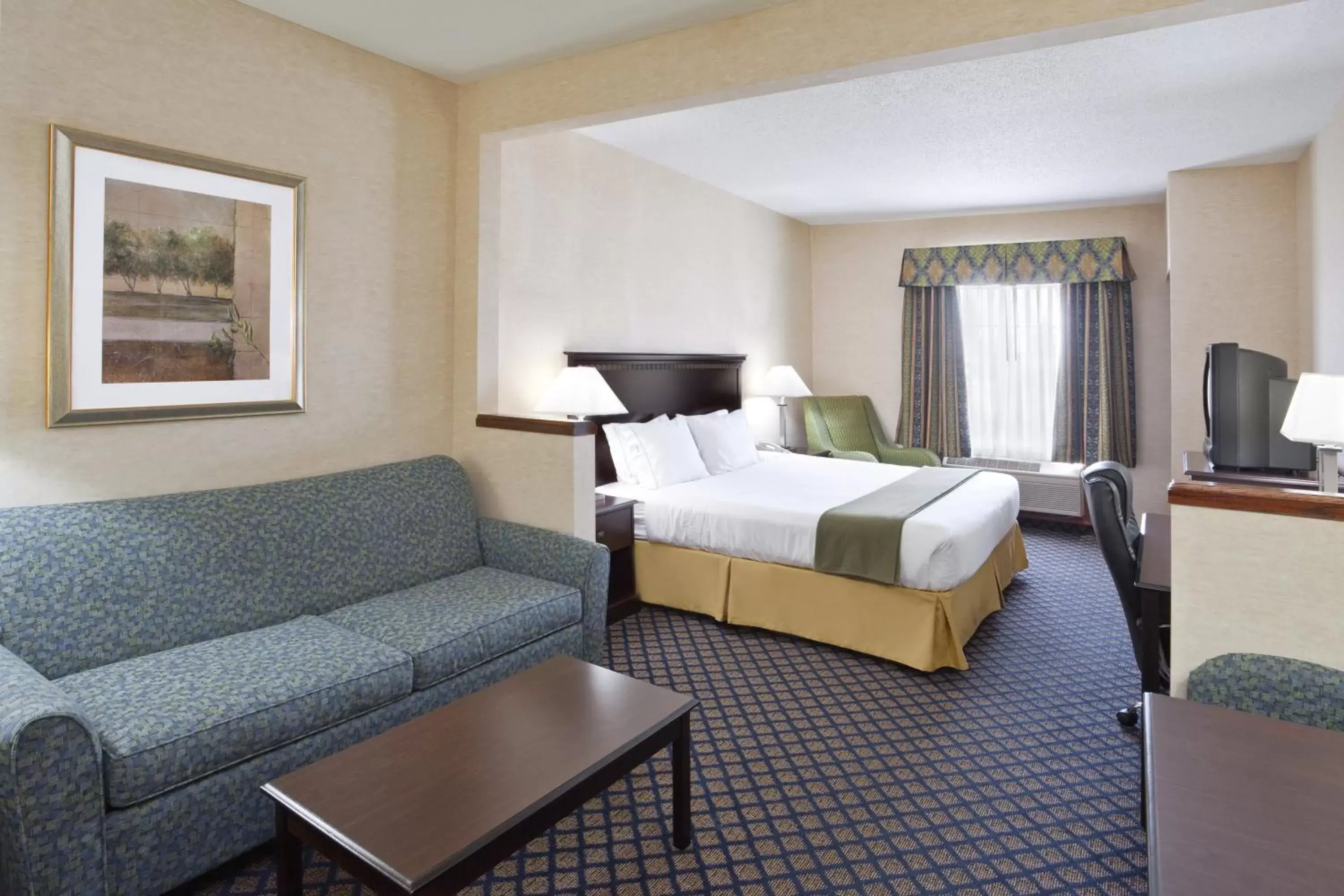 Bedroom in Holiday Inn Express Hotel & Suites Delaware-Columbus Area, an IHG Hotel