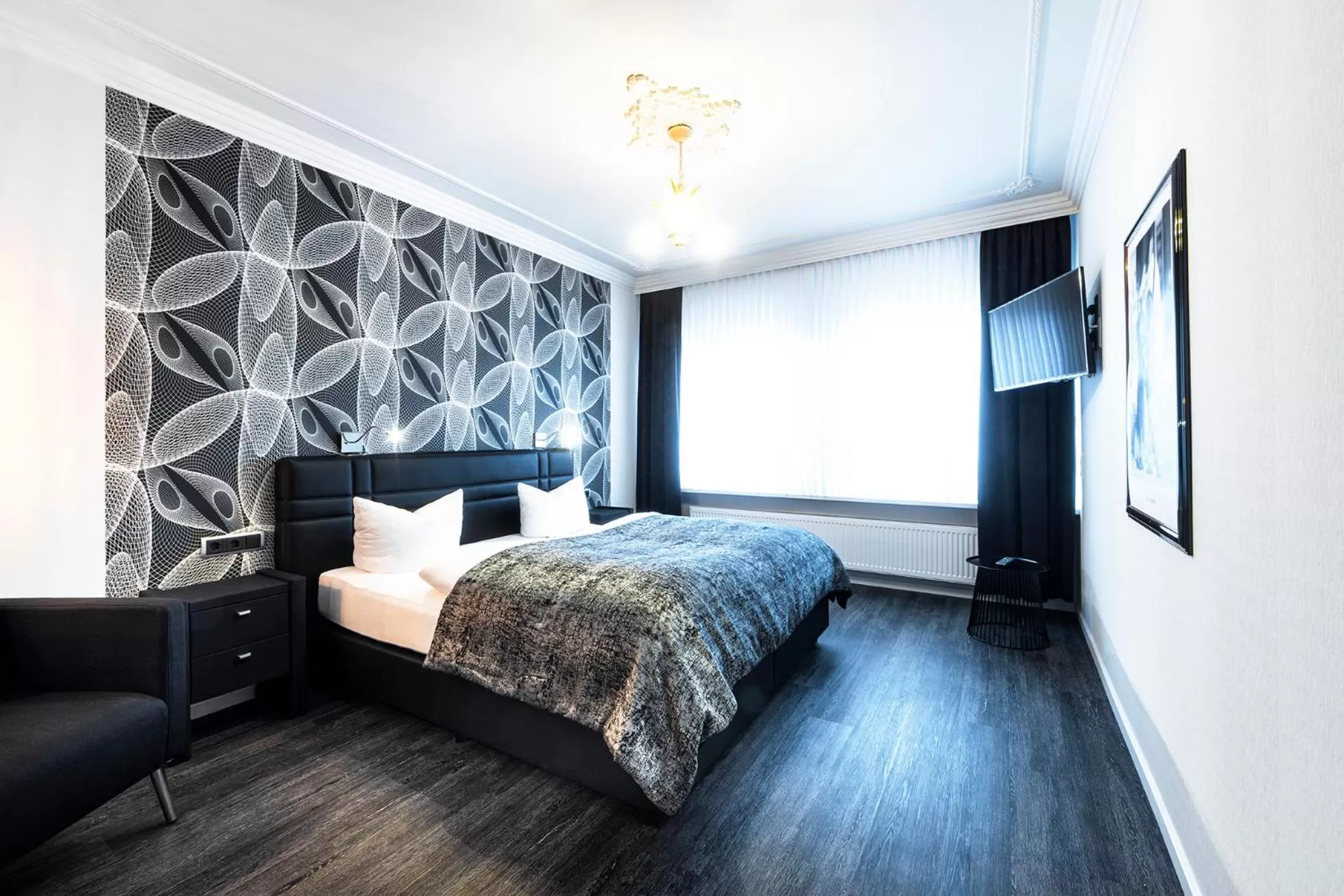 Photo of the whole room, Bed in Hochwald Lodge