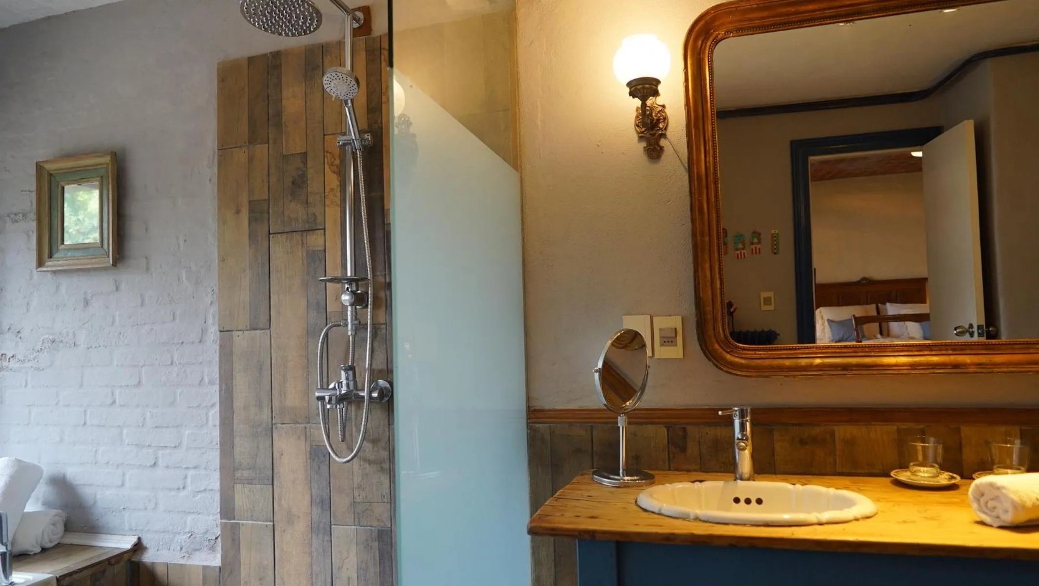 Bathroom in Las Cumbres Hotel