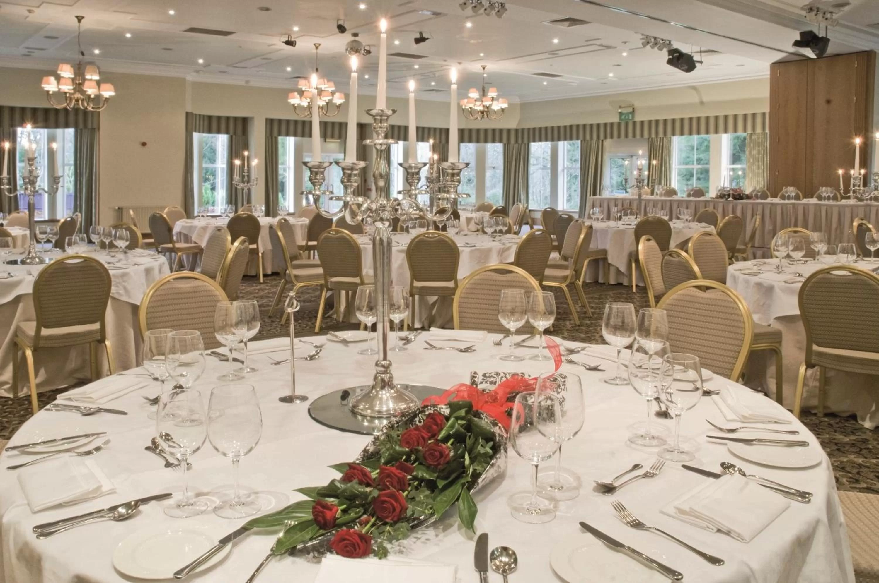 Banquet/Function facilities in Macdonald Crutherland House