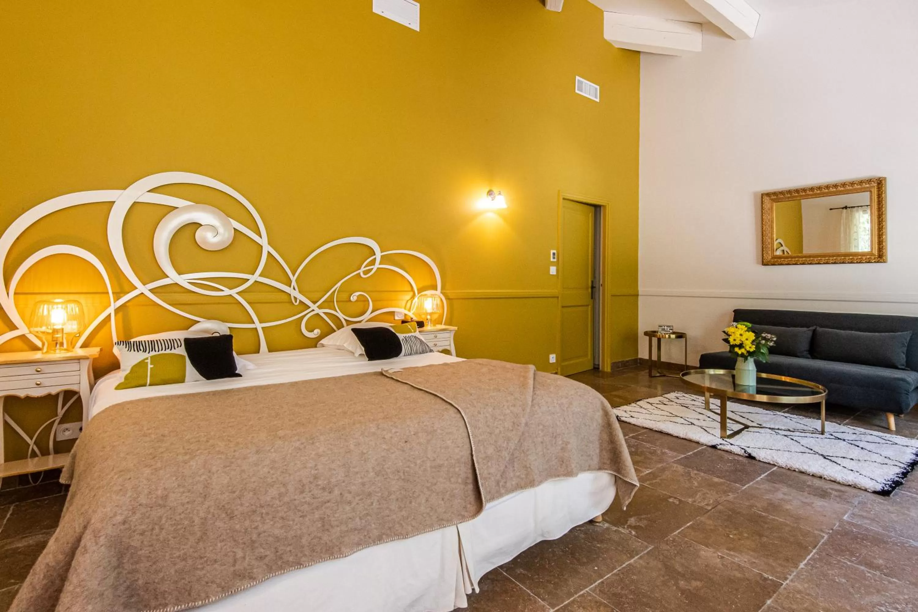 Patio, Bed in Hôtel Mas Valentine