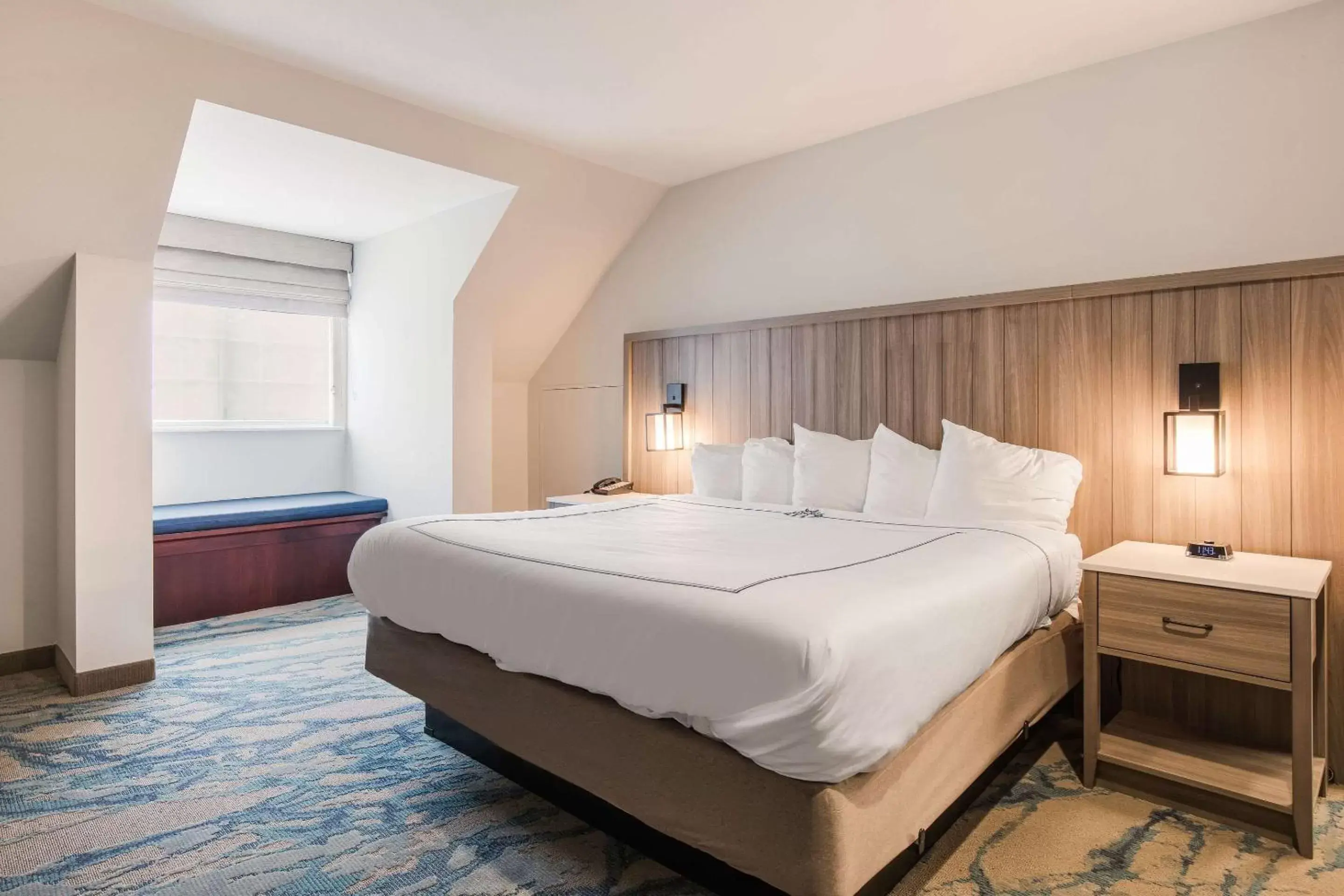 Photo of the whole room, Bed in Heidel House Hotel and Conference Center, Ascend Hotel Collection