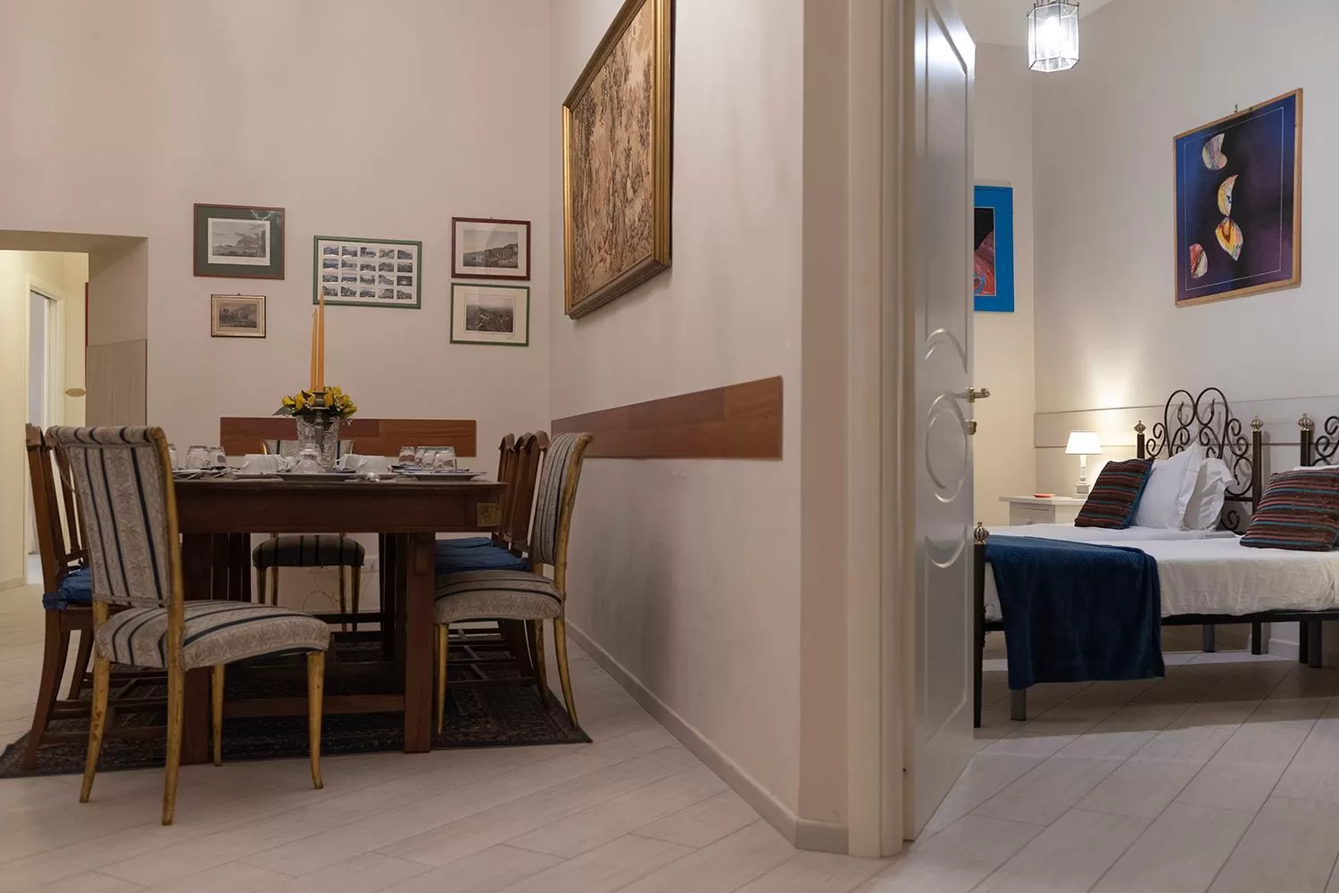 Living room, Bed in Domus Borbonica