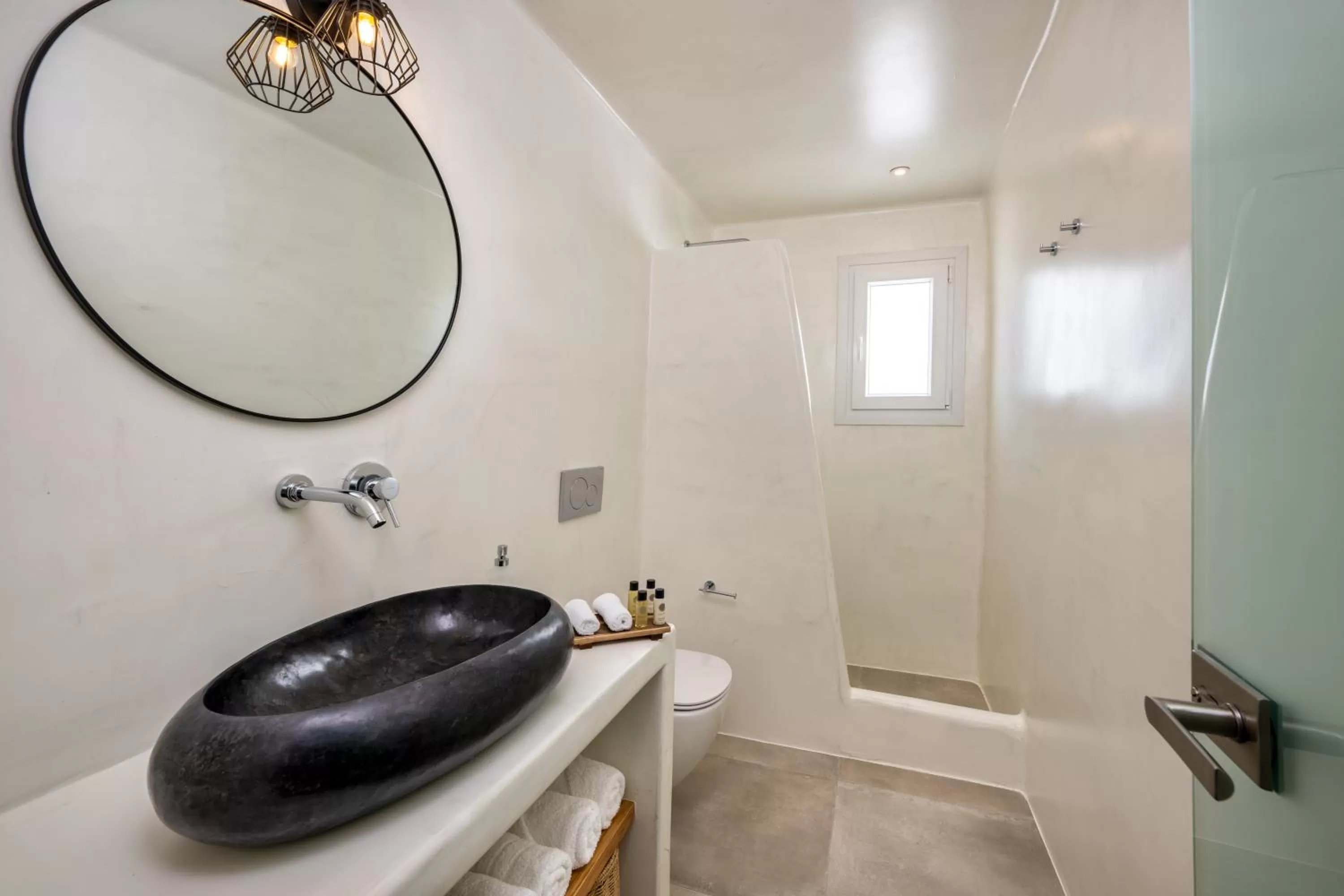 Bathroom in Hill Suites