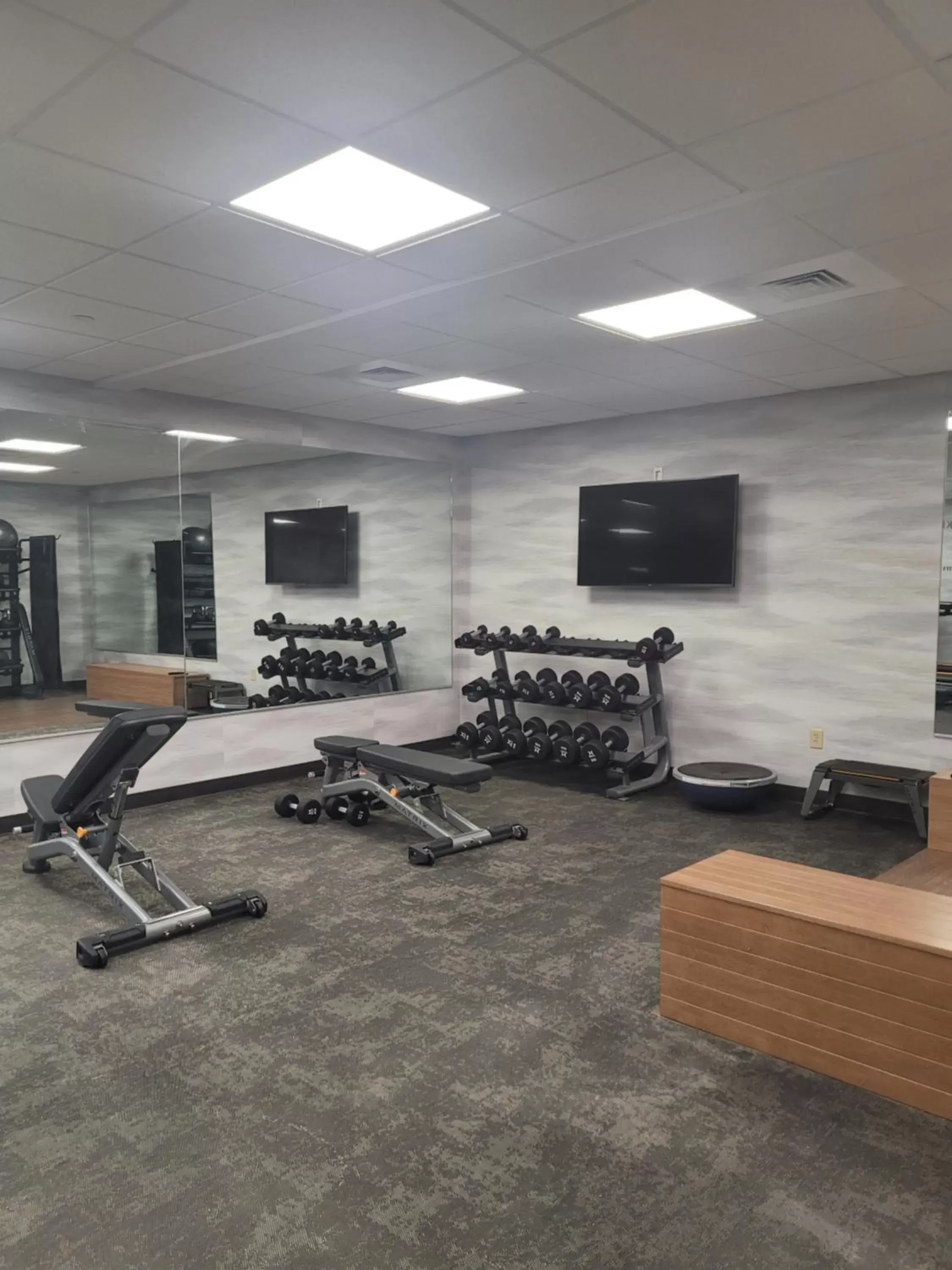 Fitness centre/facilities, Fitness Center/Facilities in Wingate by Wyndham Helena