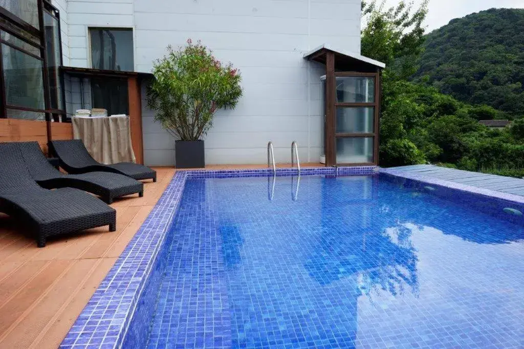 Pool view, Swimming Pool in HOTEL HIMALAYA SEA