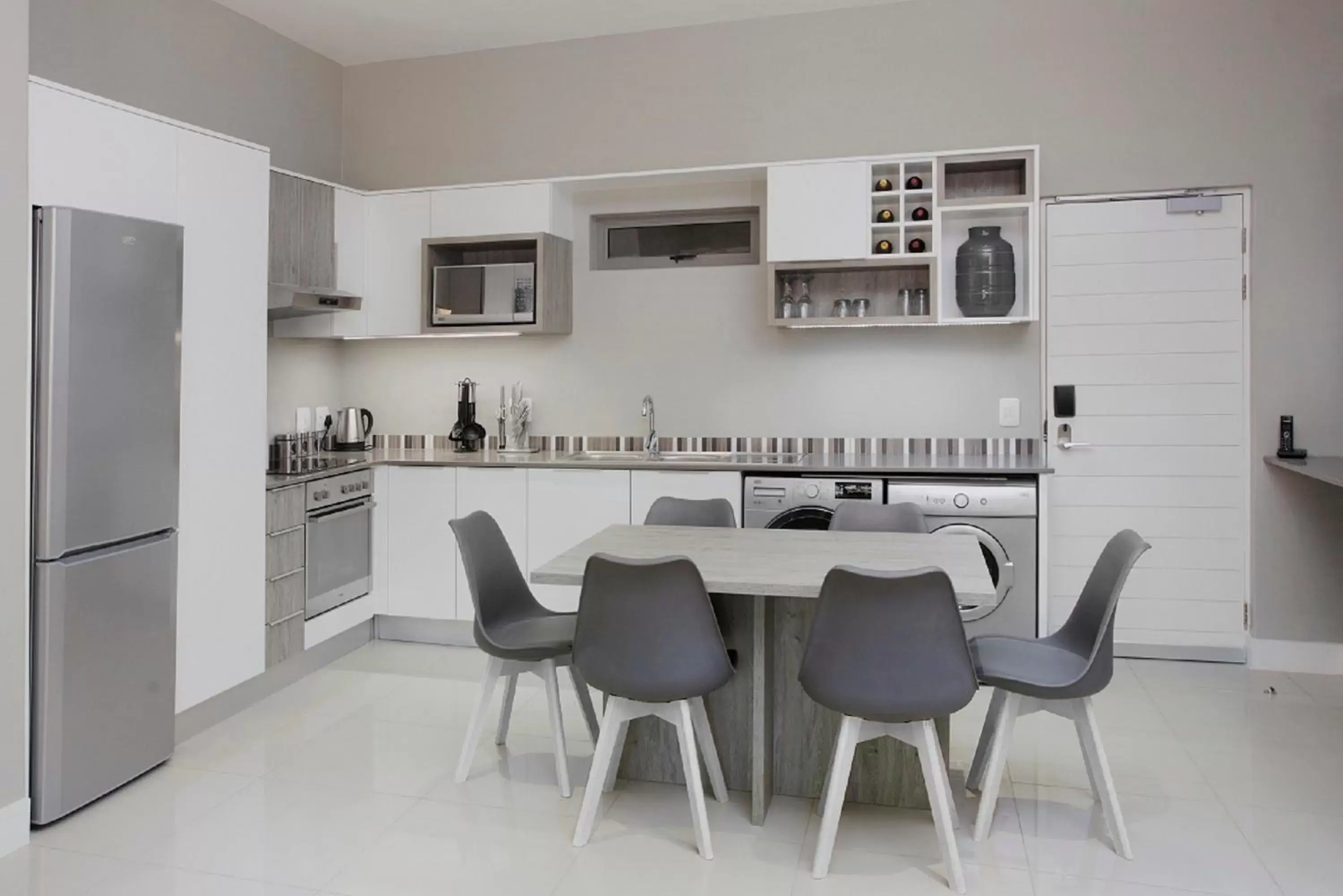 One-Bedroom Apartment in The Capital on Bath One-Bedroom Apartment in The Capital on Bath