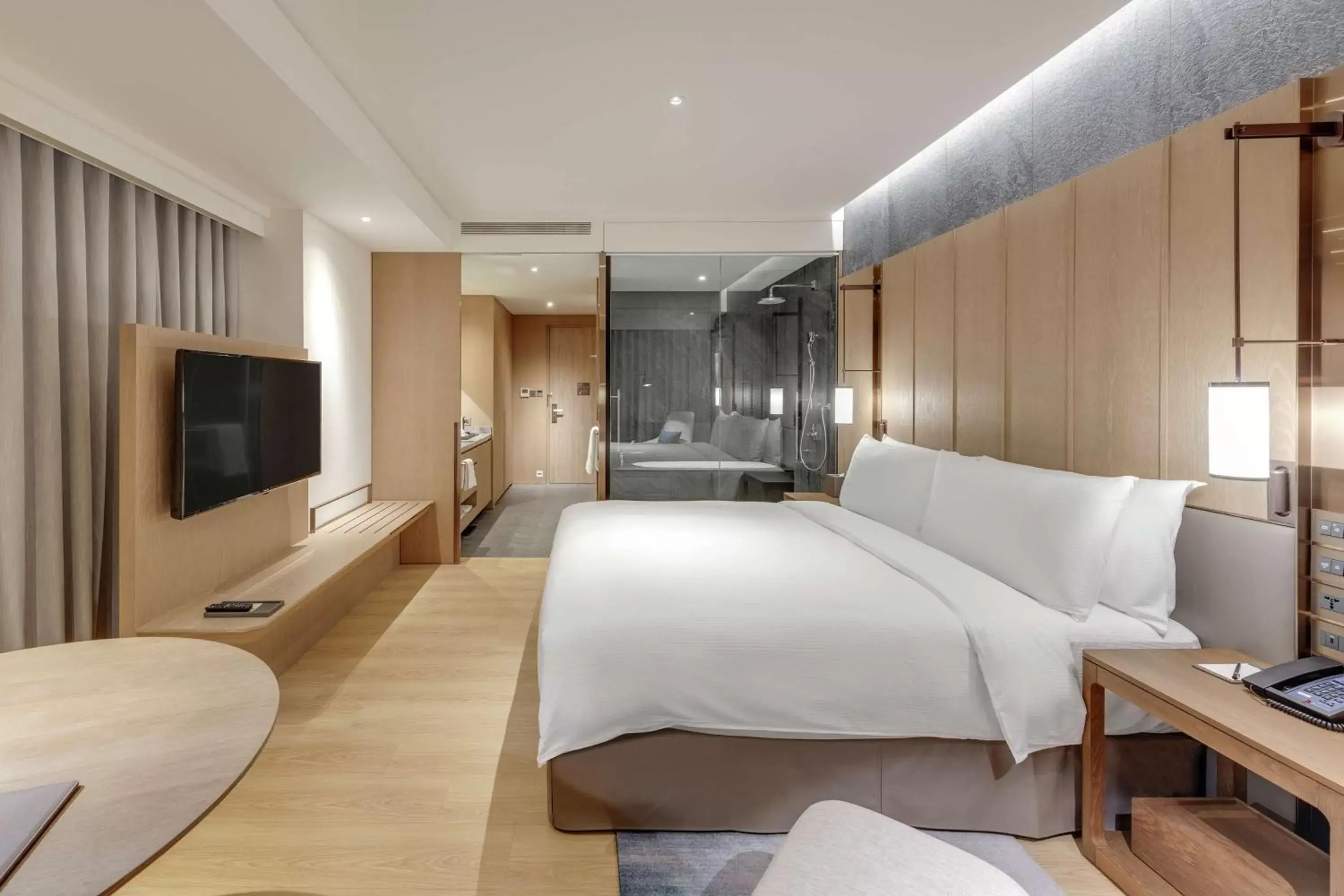 Bedroom, Bed in DoubleTree by Hilton Taipei Zhongshan