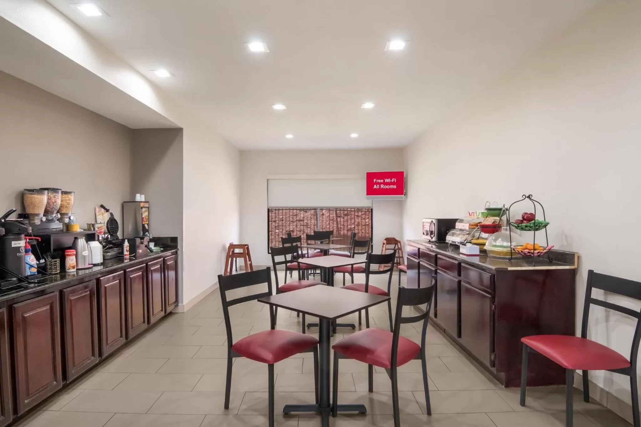 Breakfast in Red Roof Inn Terrell