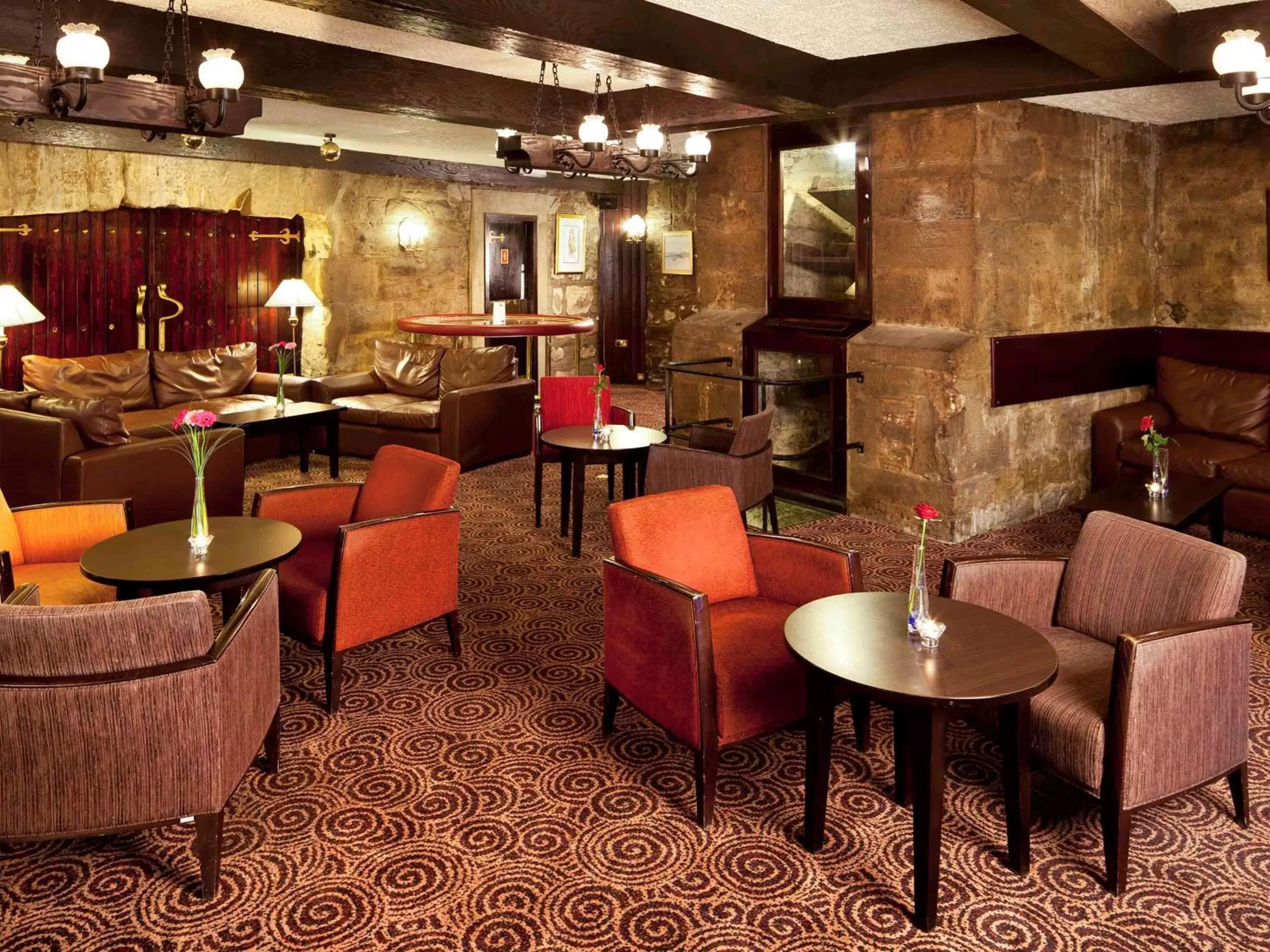 Restaurant/places to eat, Lounge/Bar in Mercure Perth Hotel