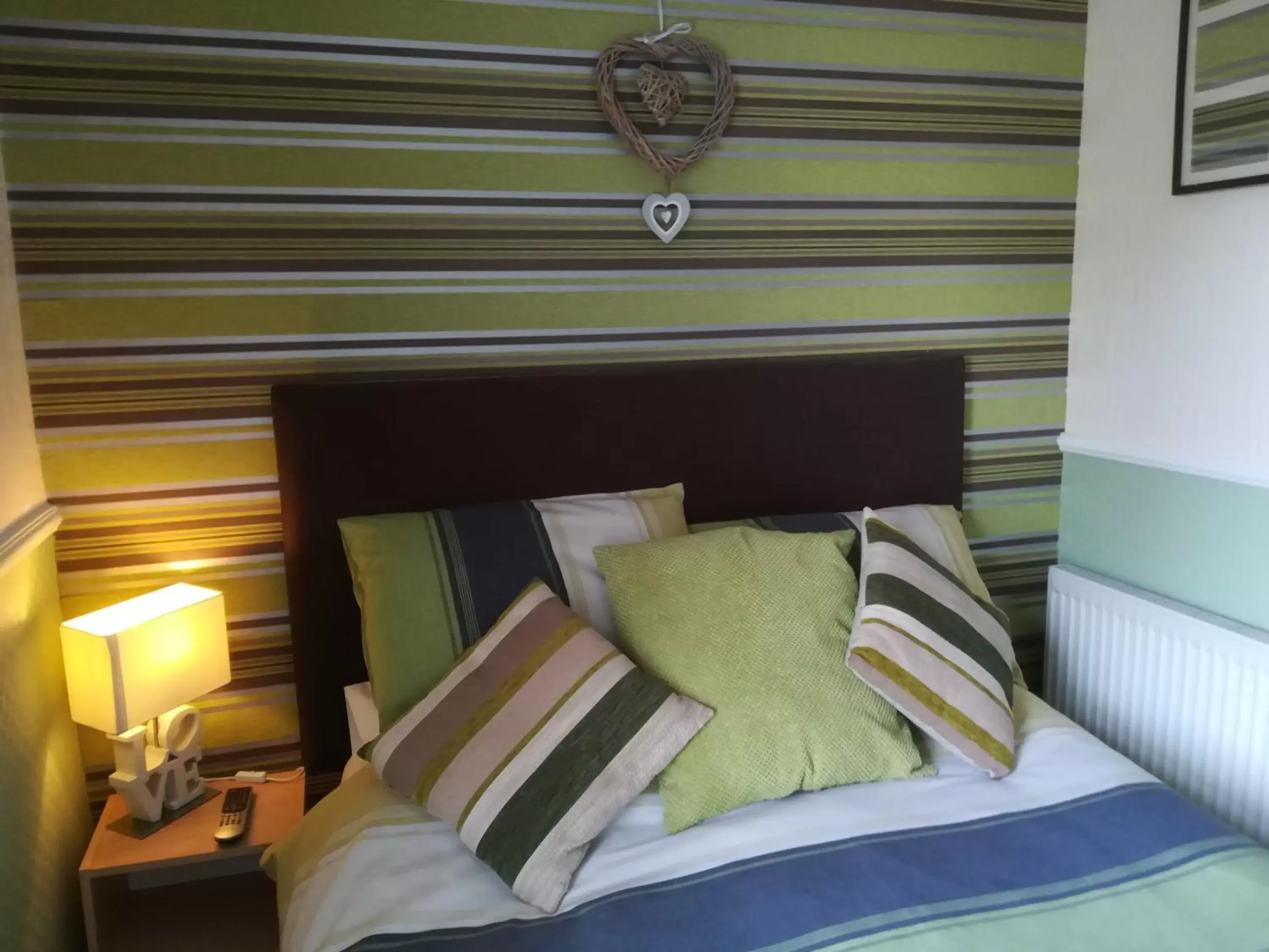 Bed in Delamere Hotel