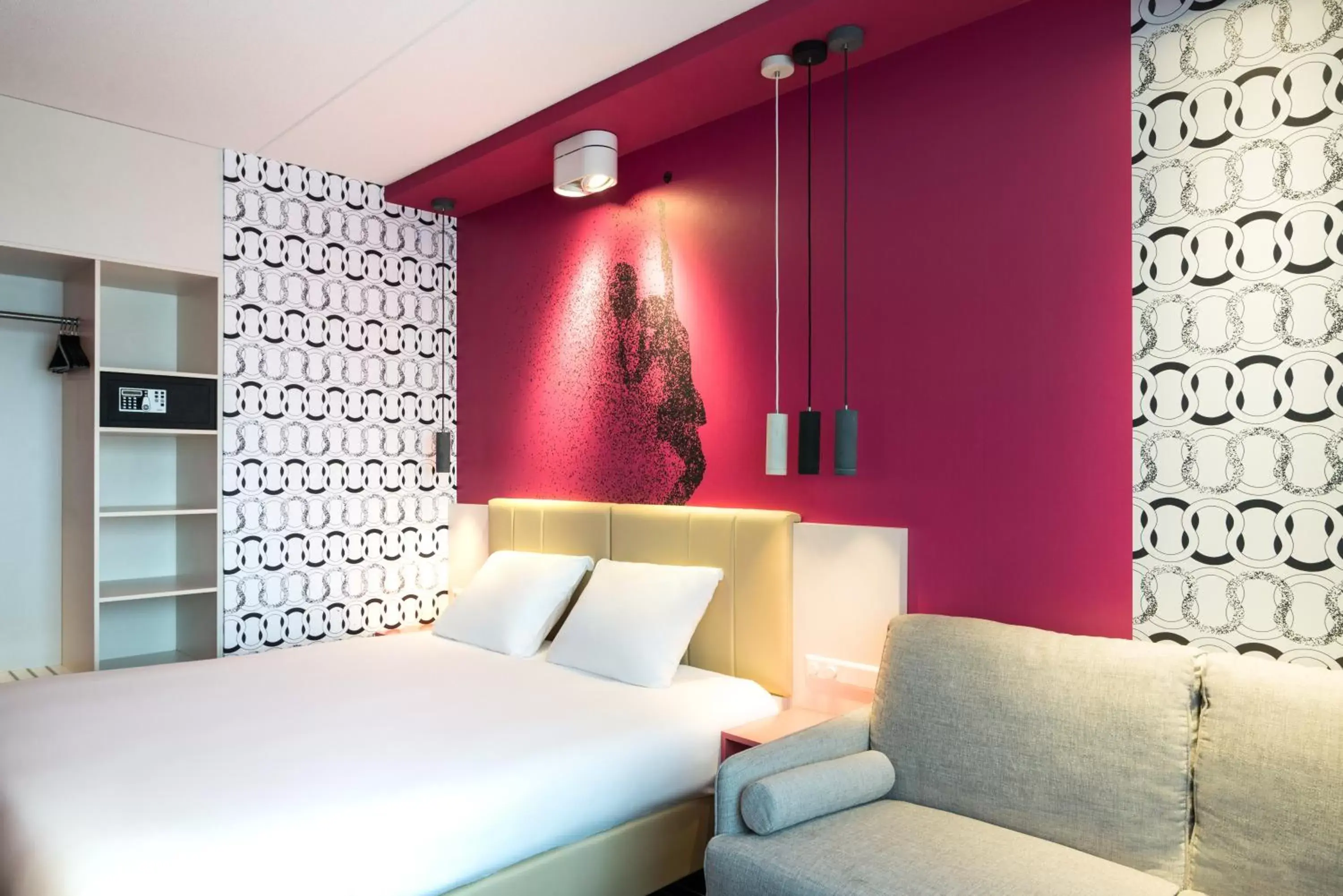 Bed in ibis Styles Haarlem City