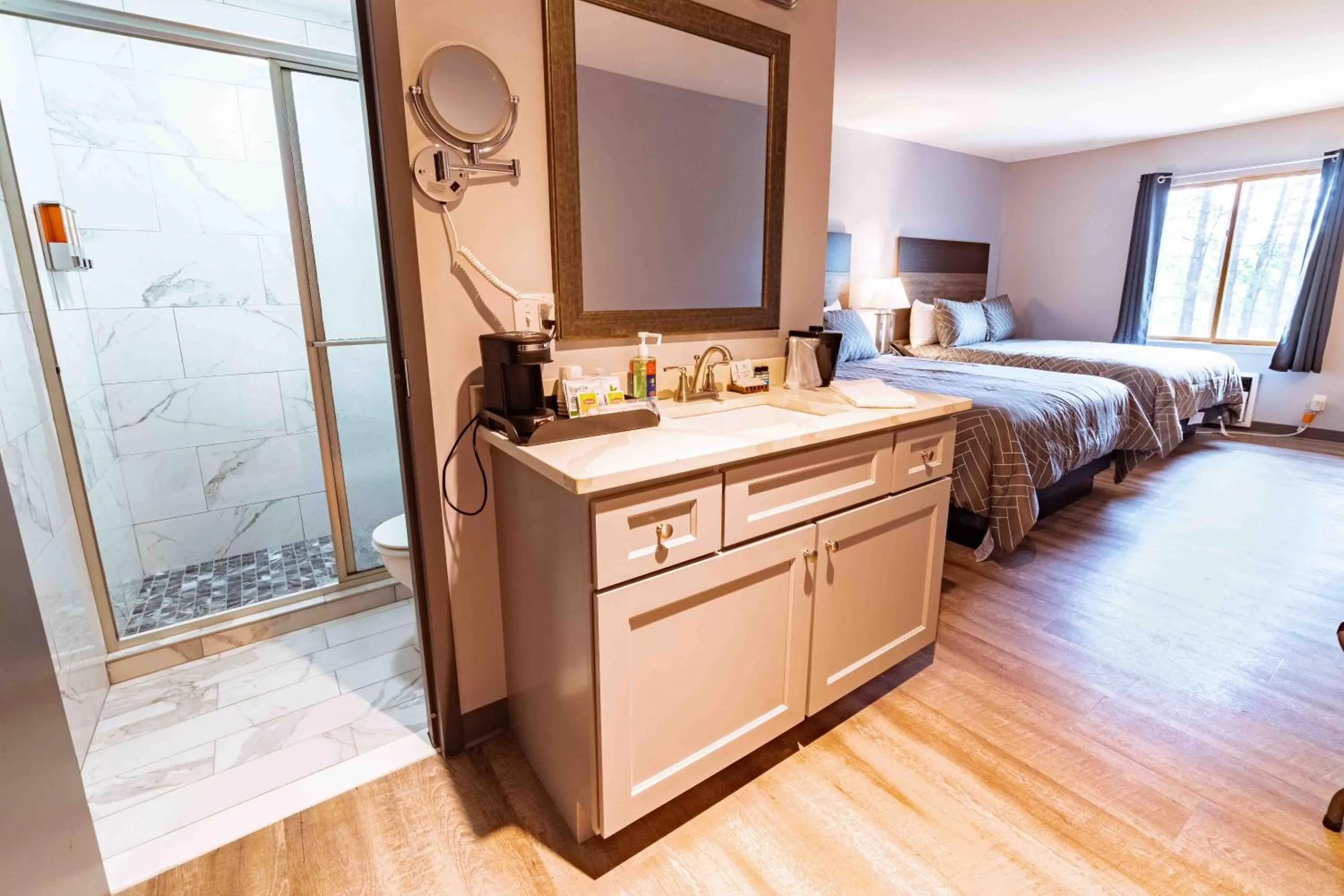 Bathroom, Bed in The Inn at Canaan