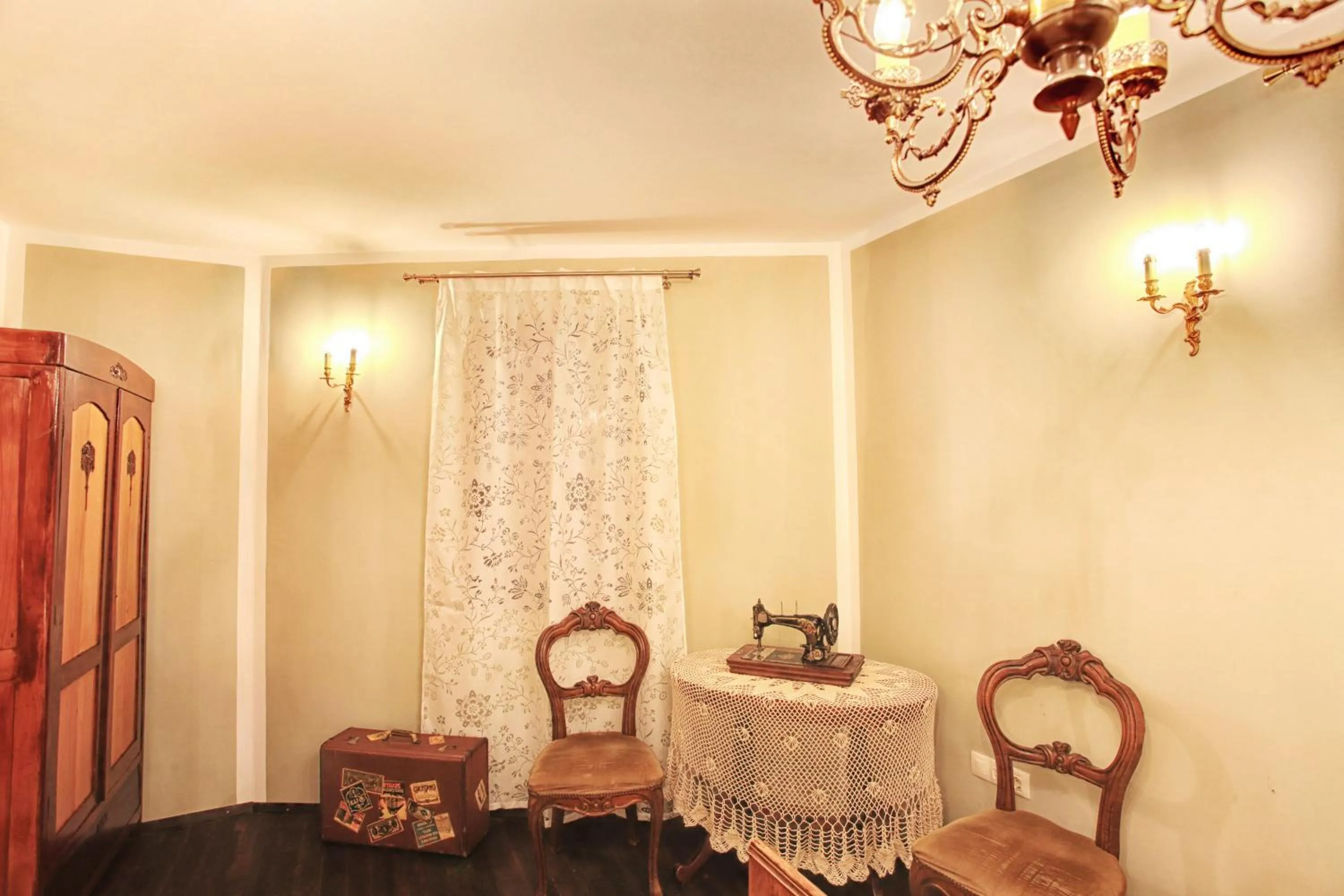 Seating area in Hotel Evmolpia