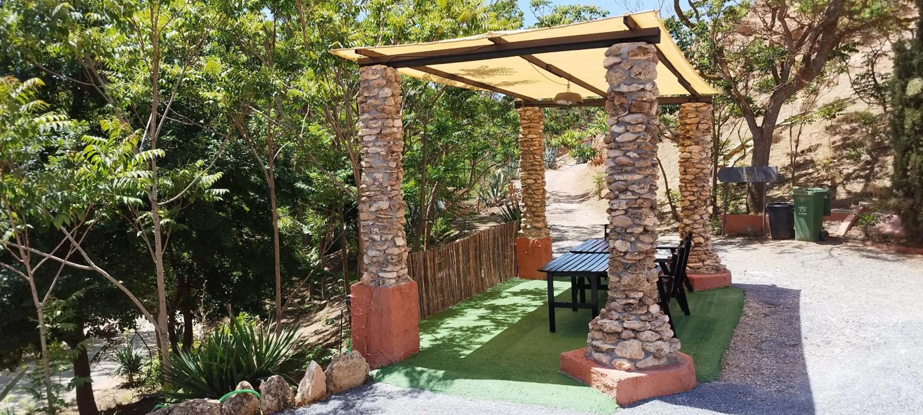 Garden in Casas Cueva y Cortijo La Tala en Guadix