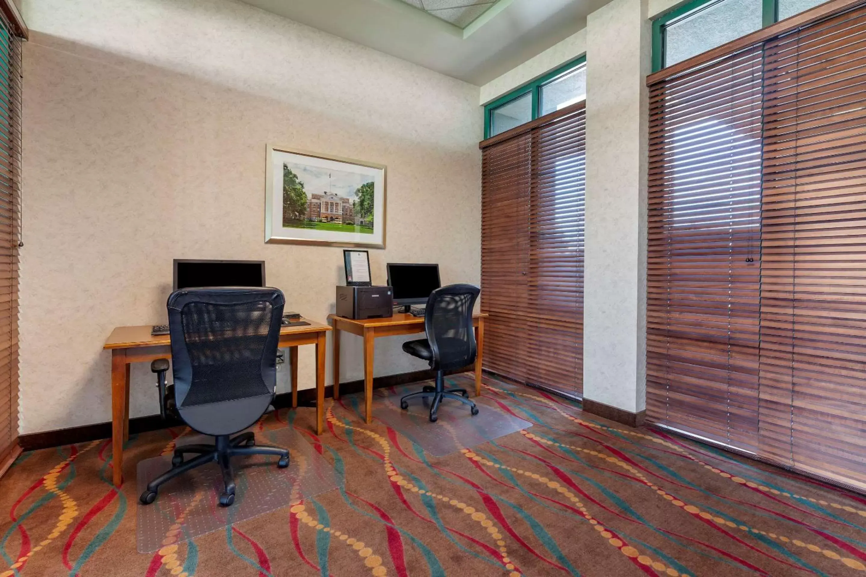 Business facilities in Clarion Suites at The Alliant Energy Center