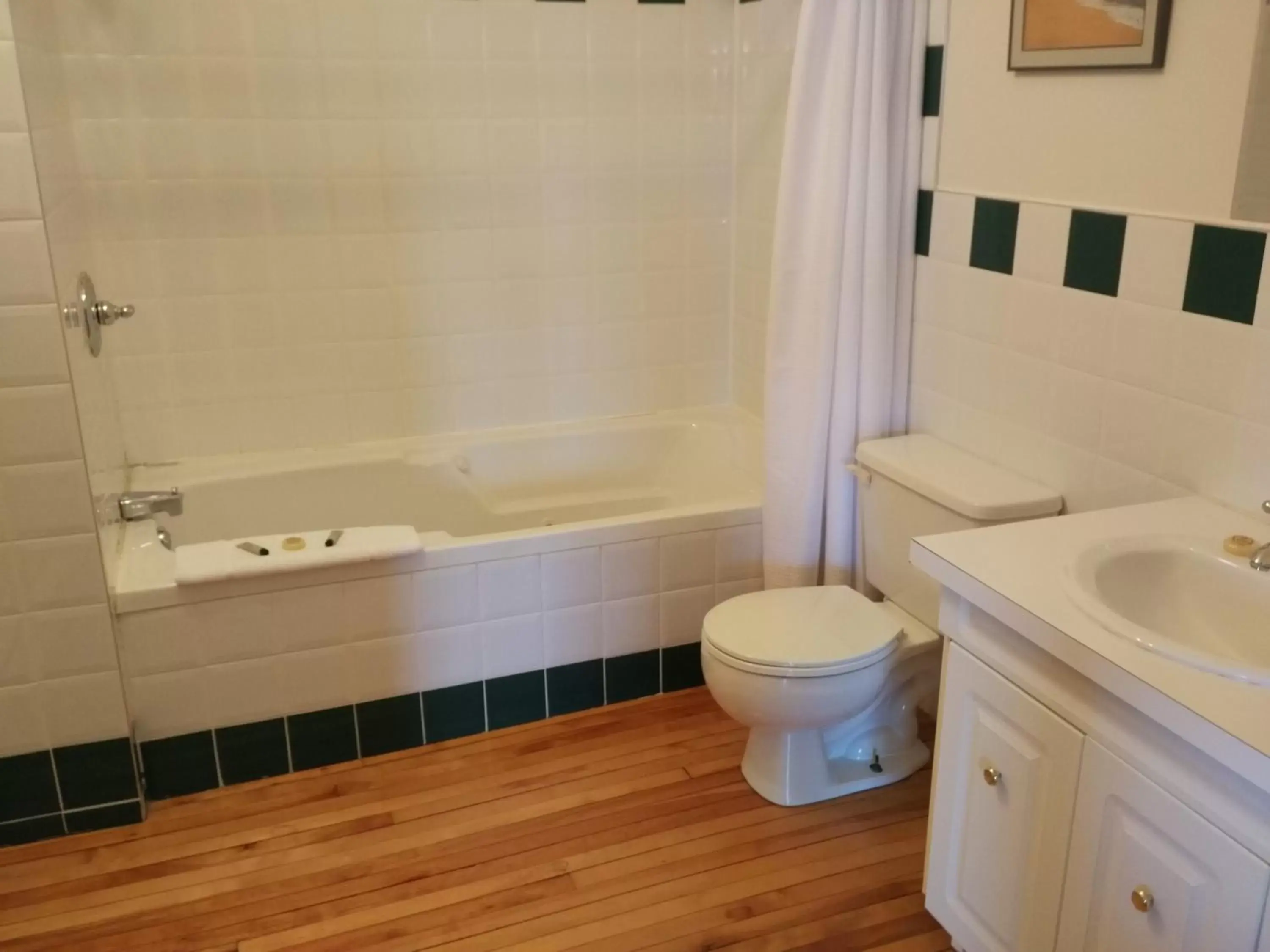 Bathroom in Homeport Historic B&B