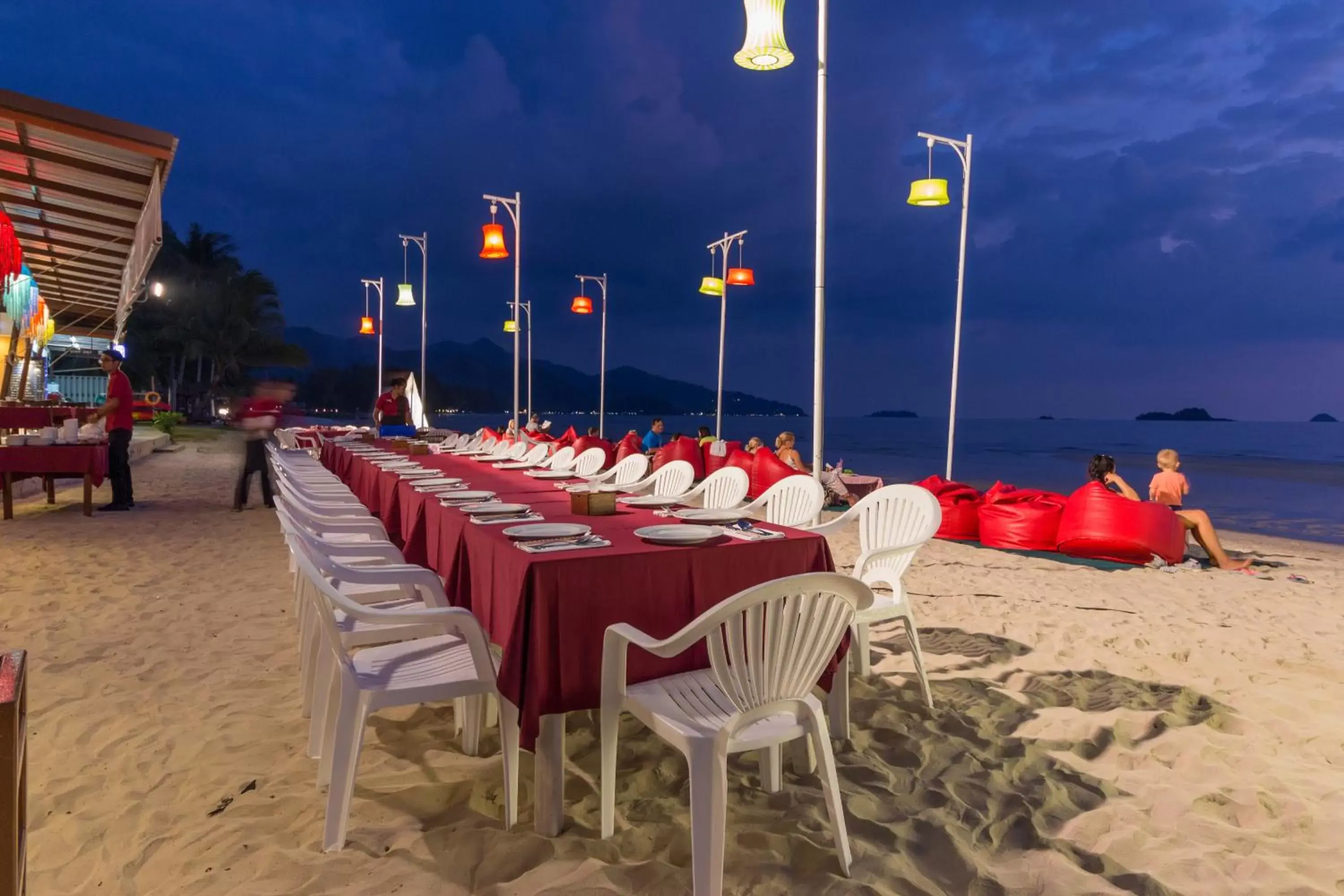 Nearby landmark, Restaurant/Places to Eat in Bhu Tarn Koh Chang Resort & Spa