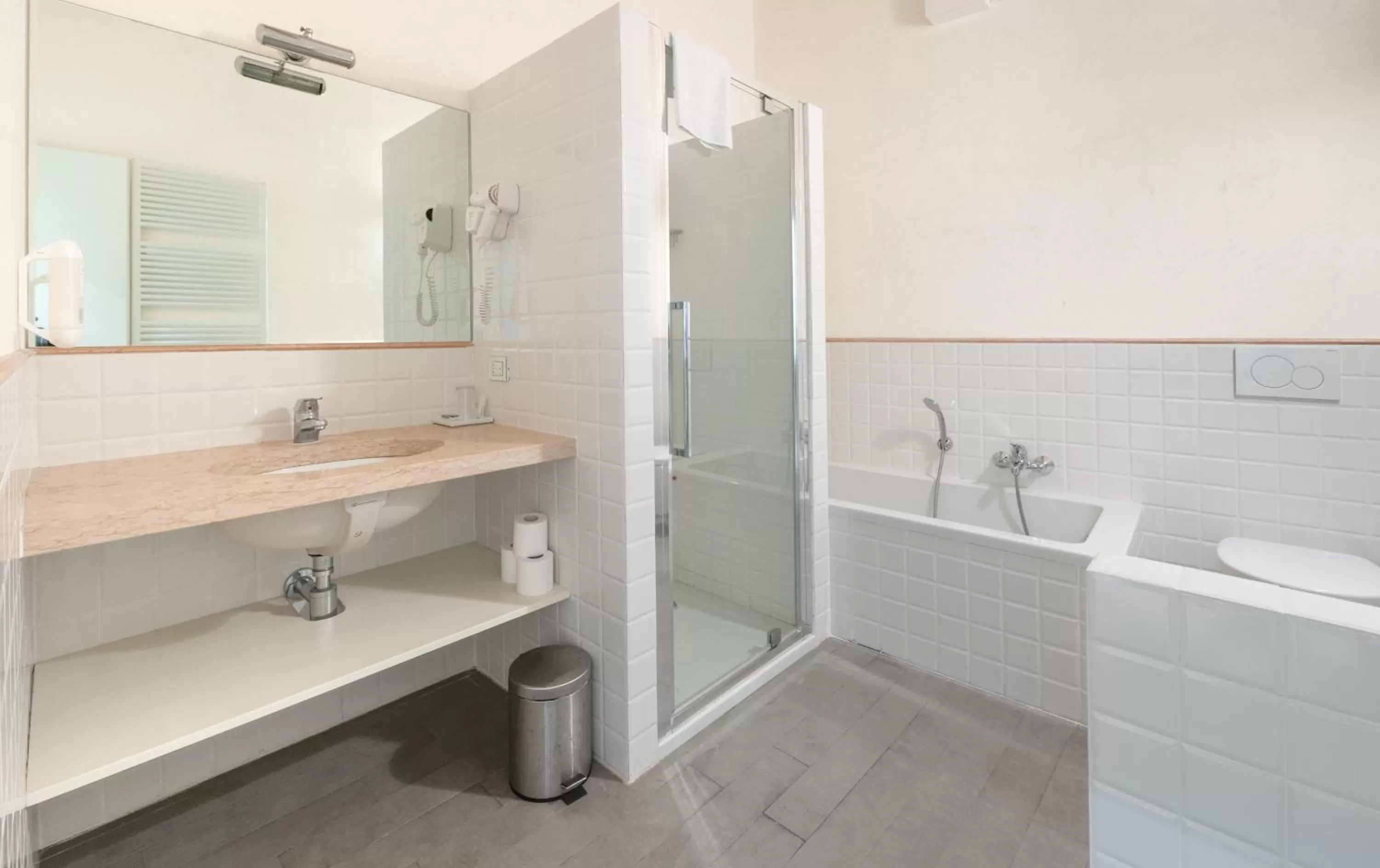 Bathroom in Hotel Villa Moron